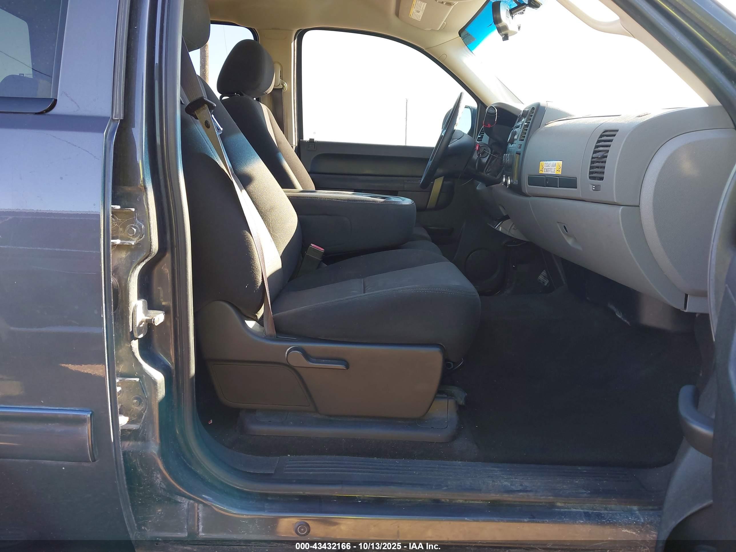 GMC SIERRA image 5