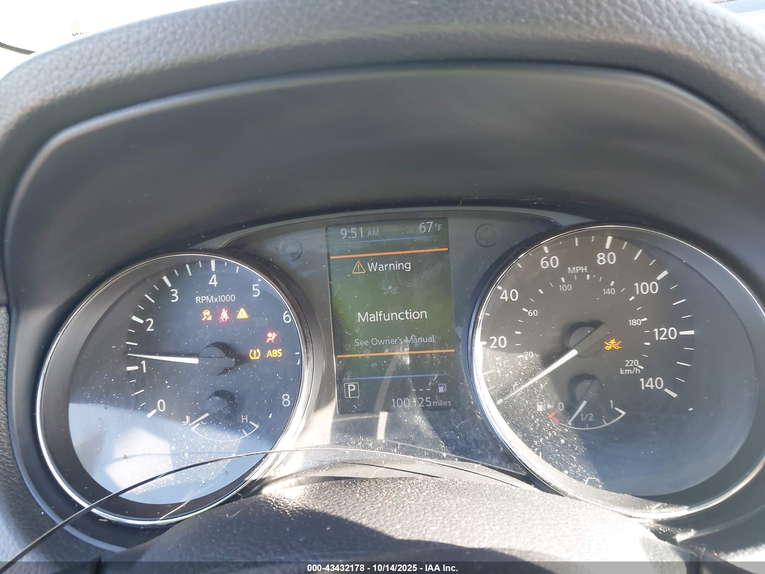 NISSAN ROGUE image 7