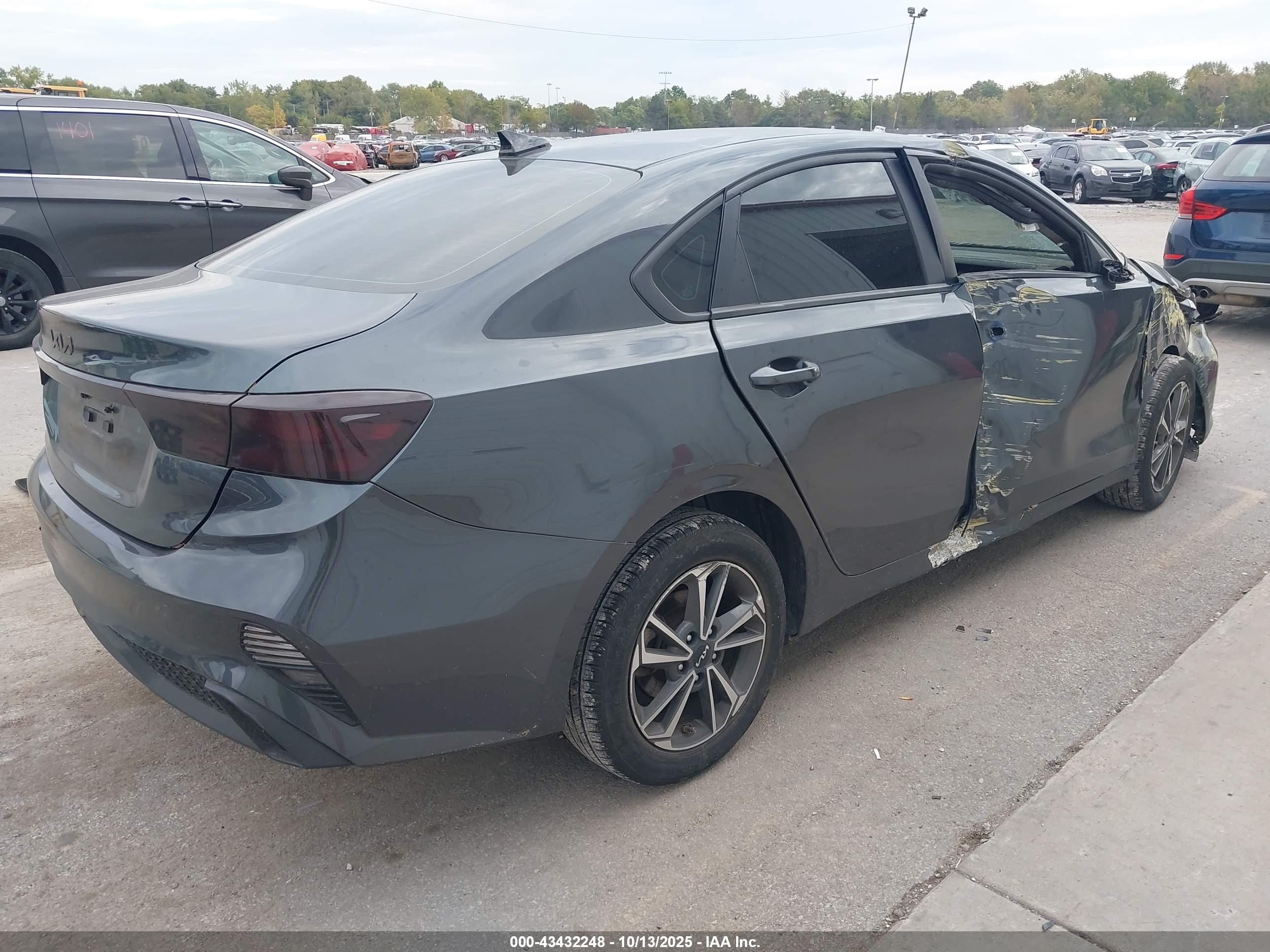KIA FORTE image 4