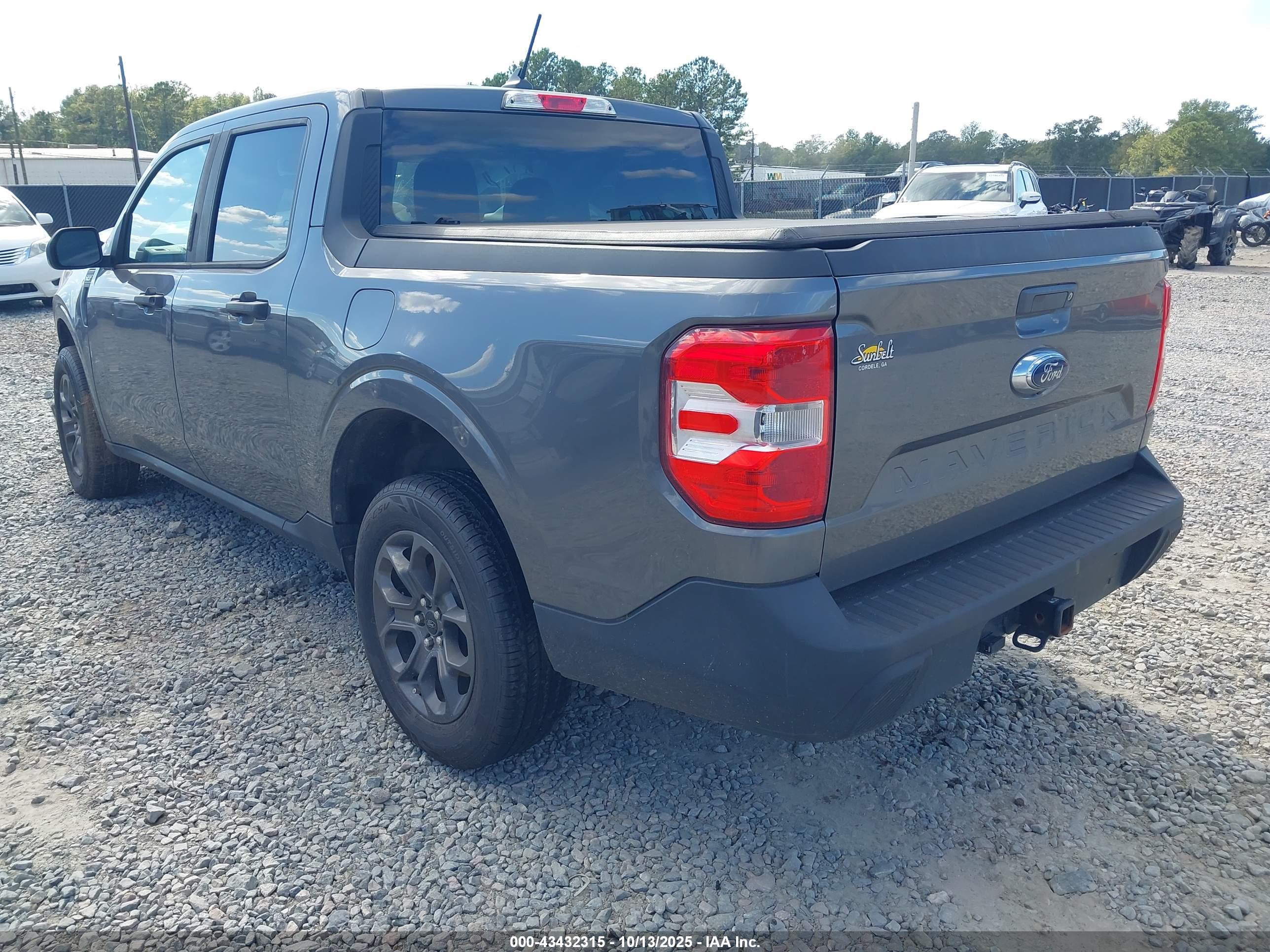 FORD MAVERICK image 3
