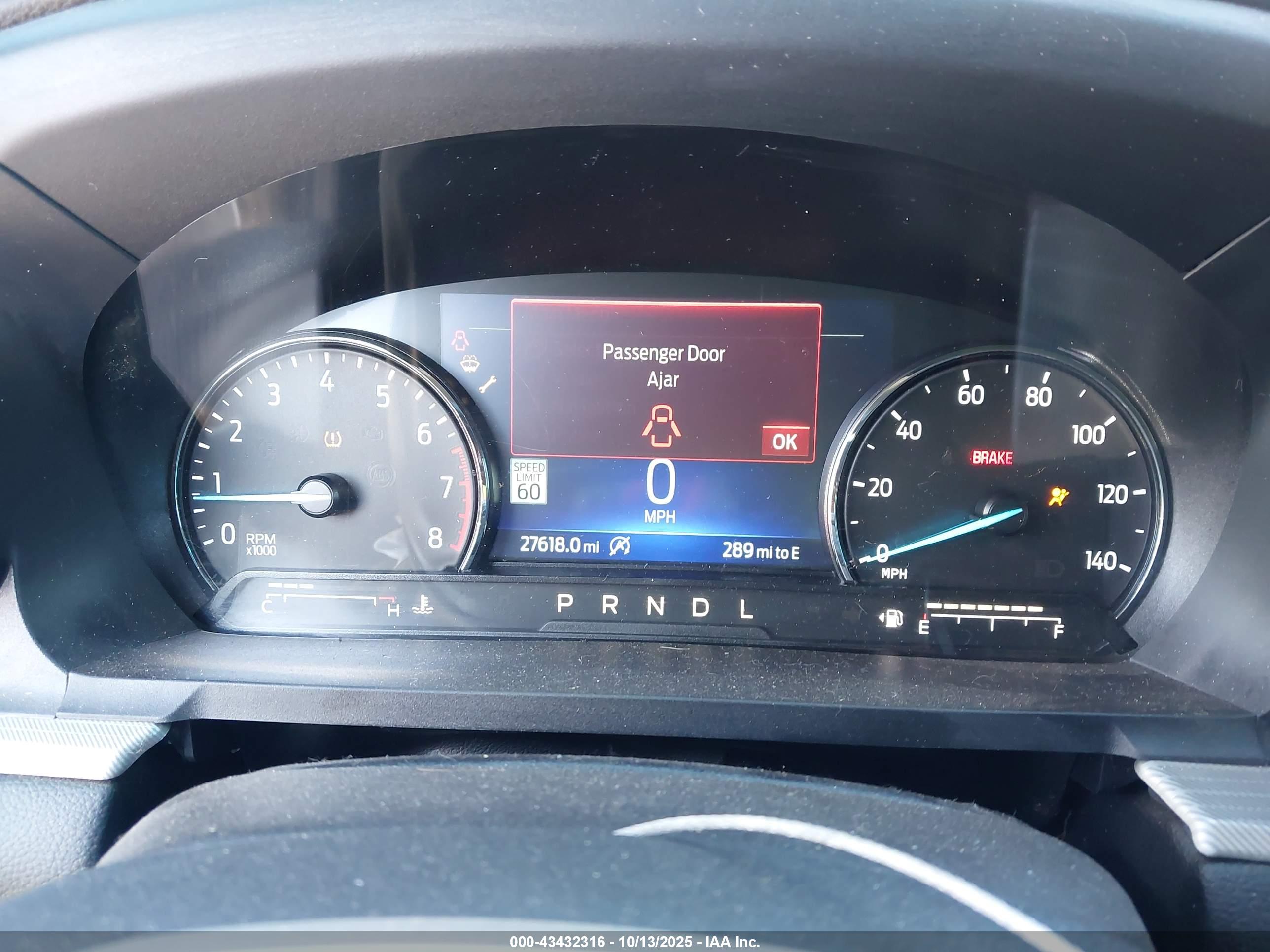 FORD EXPLORER image 7