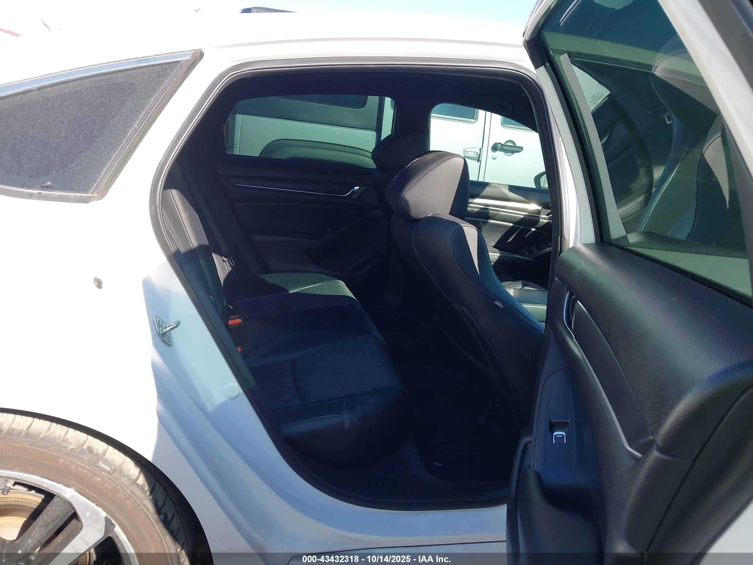 HONDA ACCORD image 8