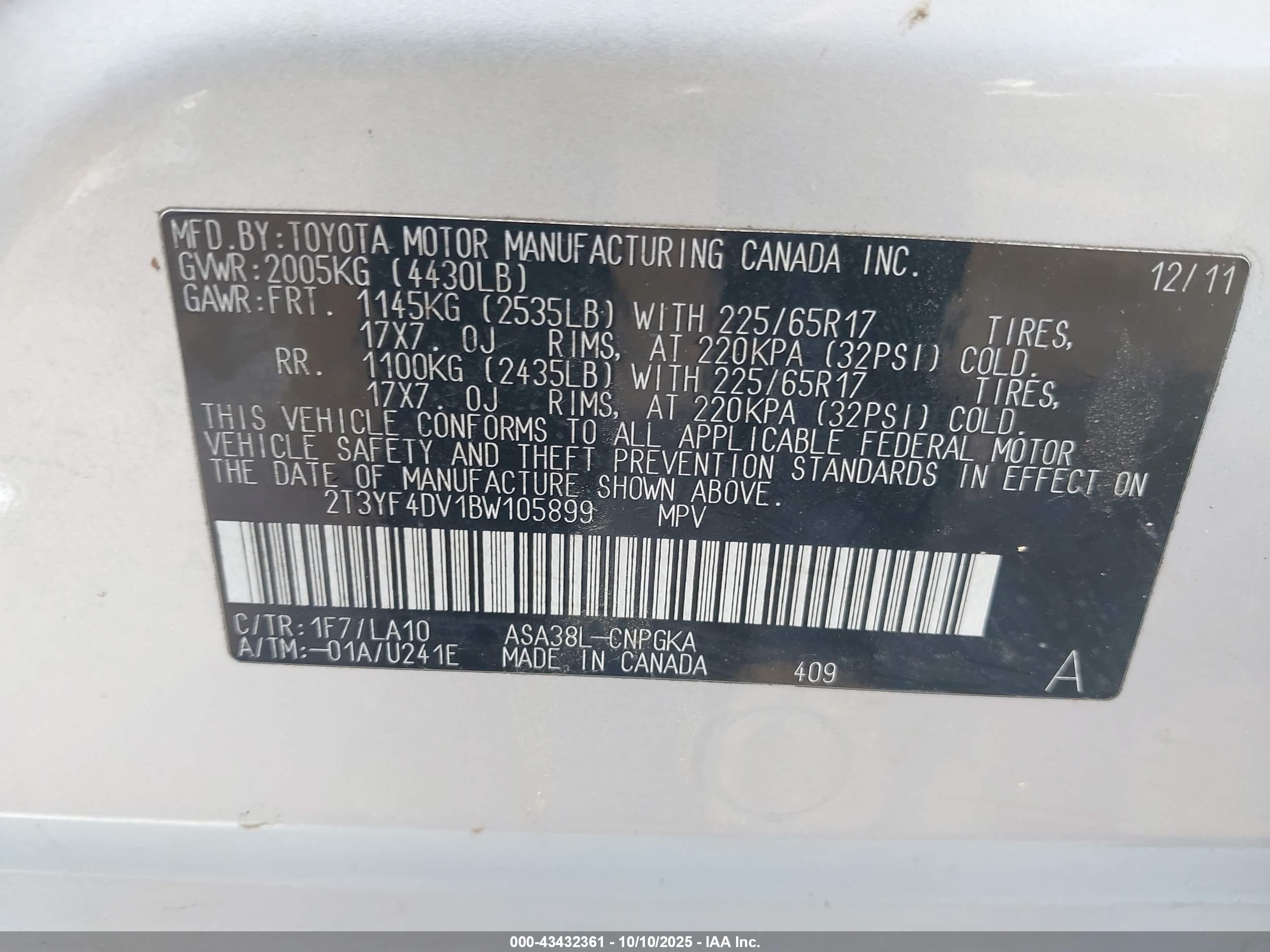 TOYOTA RAV4 image 9