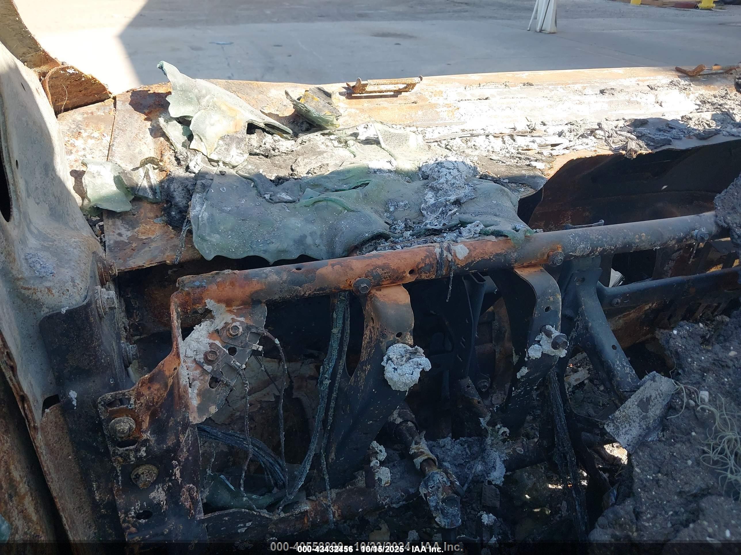 FORD ESCAPE image 7