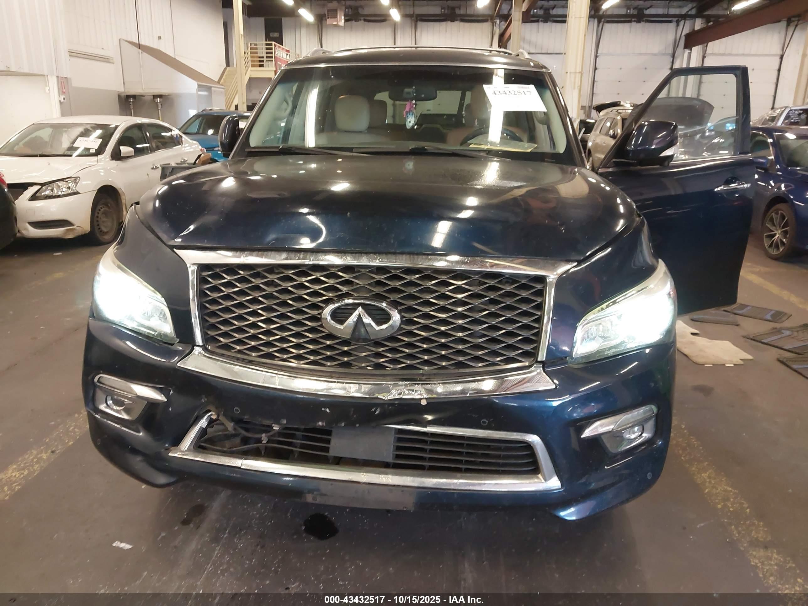 INFINITI QX80 image 6