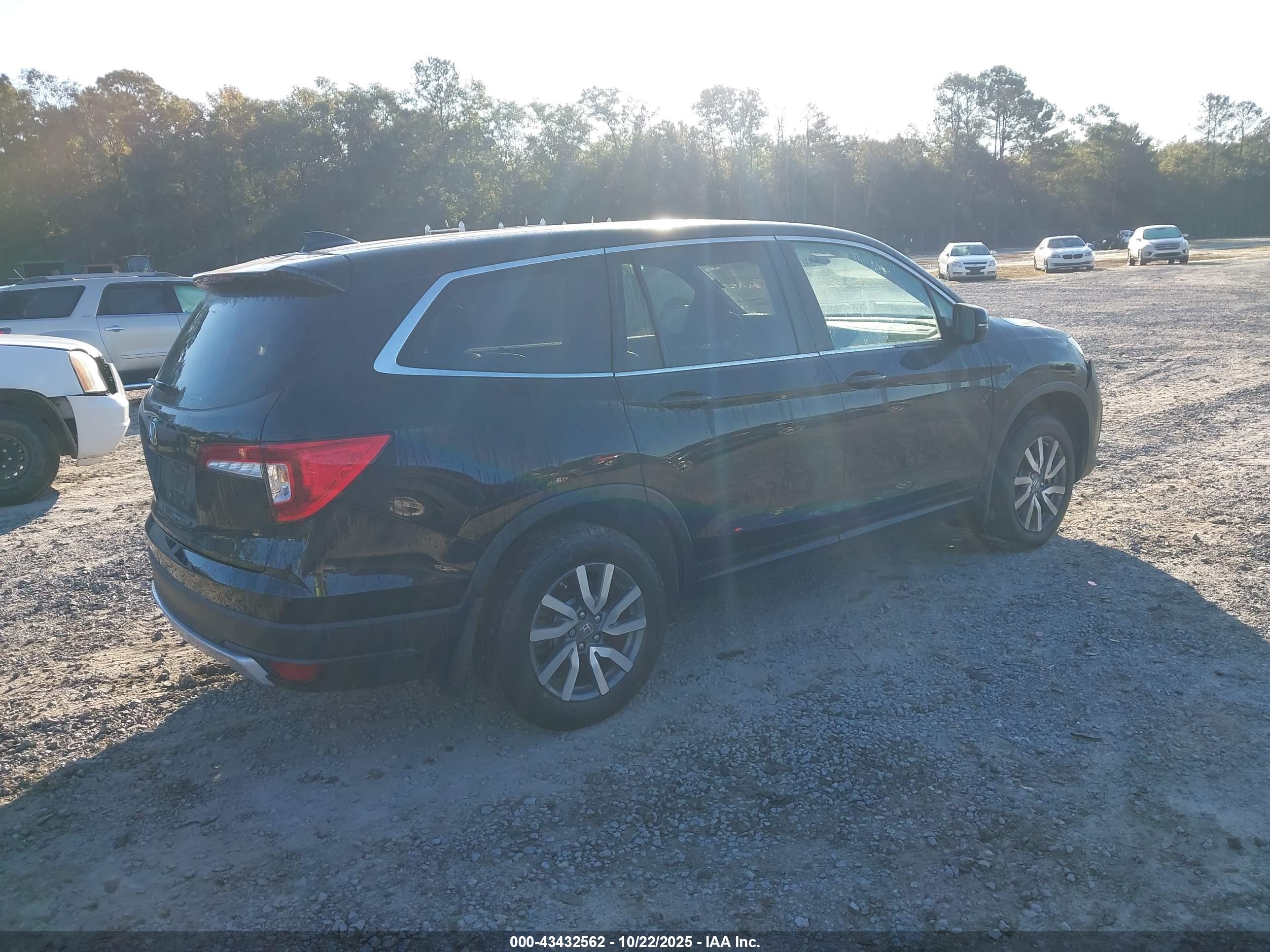 HONDA PILOT image 4
