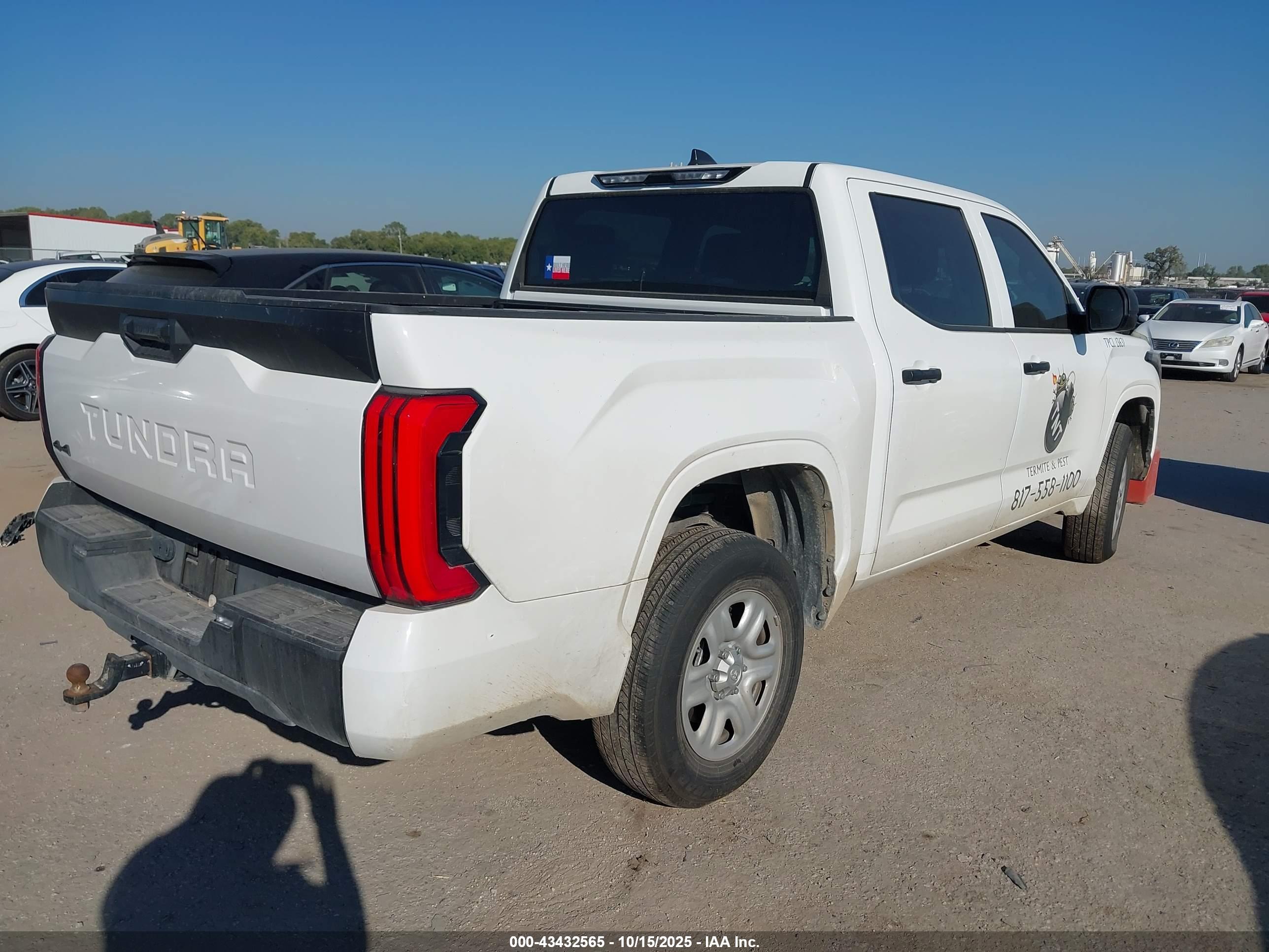 TOYOTA TUNDRA image 4