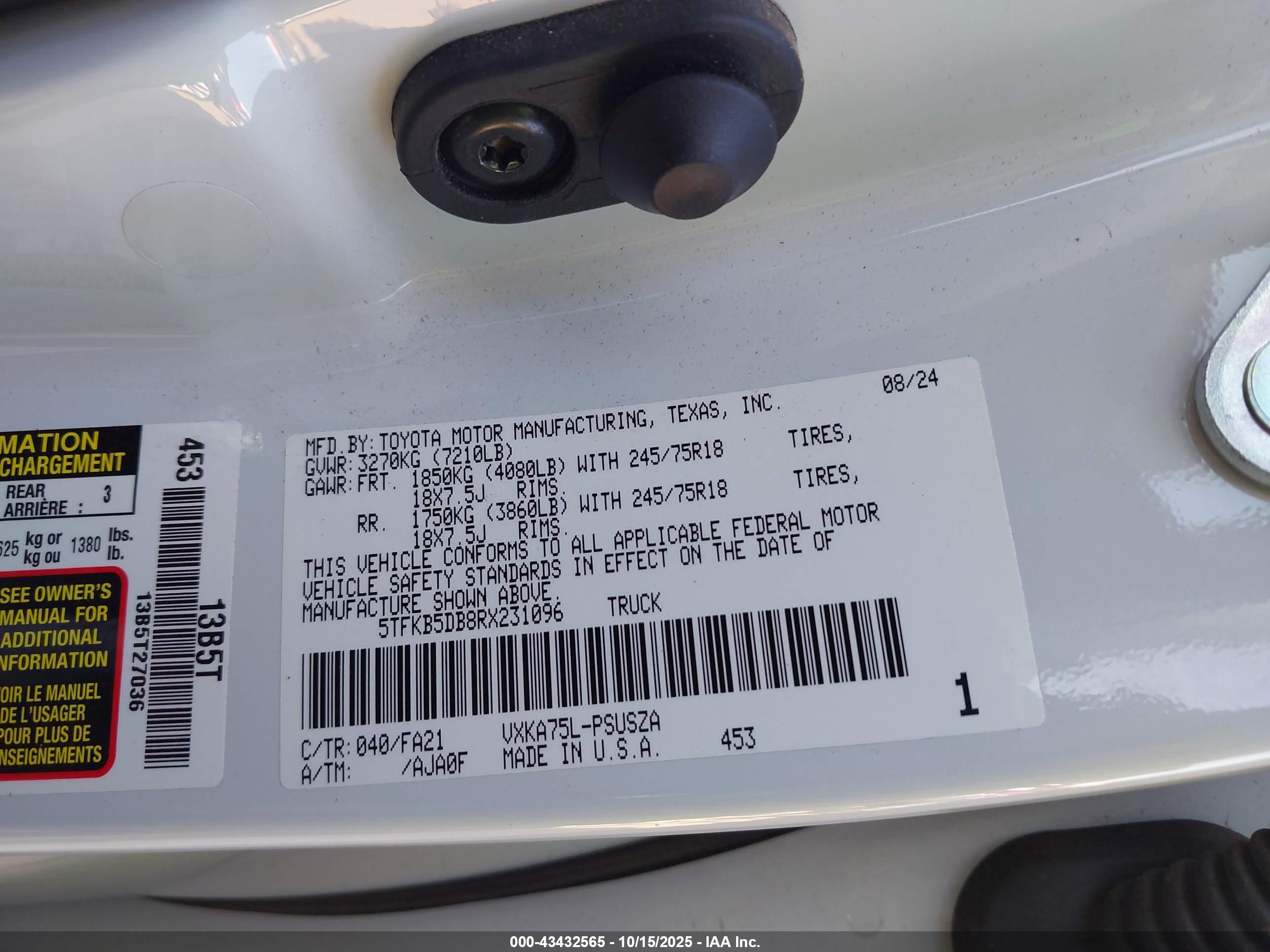 TOYOTA TUNDRA image 9