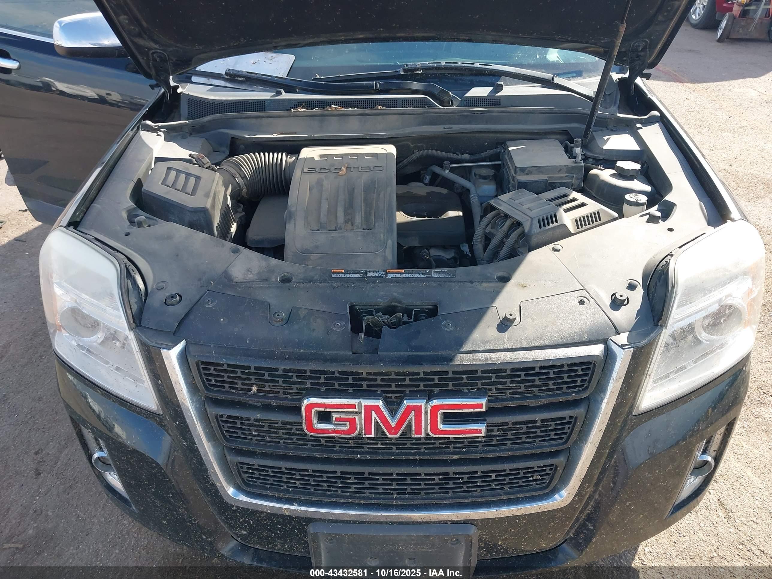 GMC TERRAIN image 10