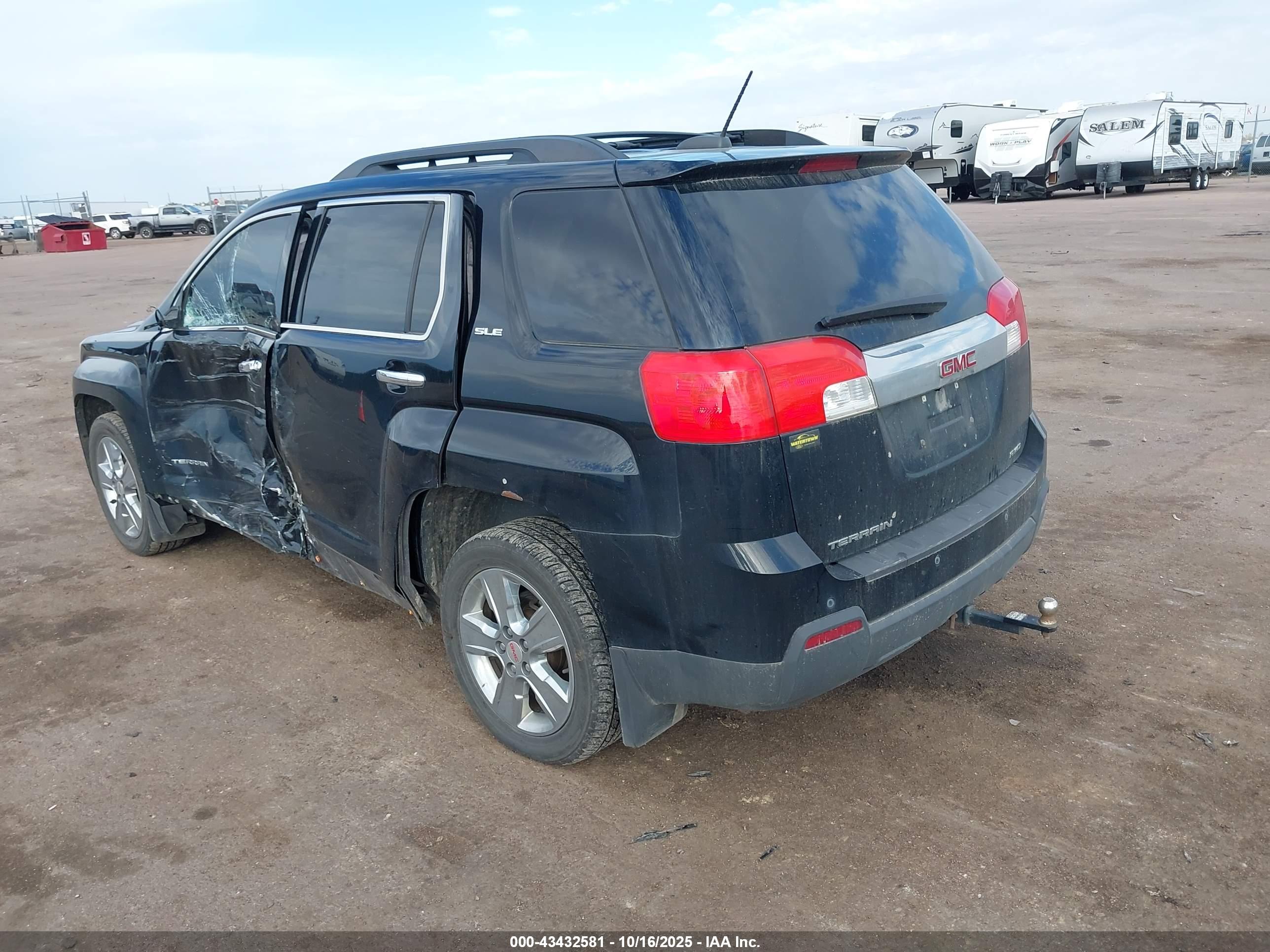 GMC TERRAIN image 3