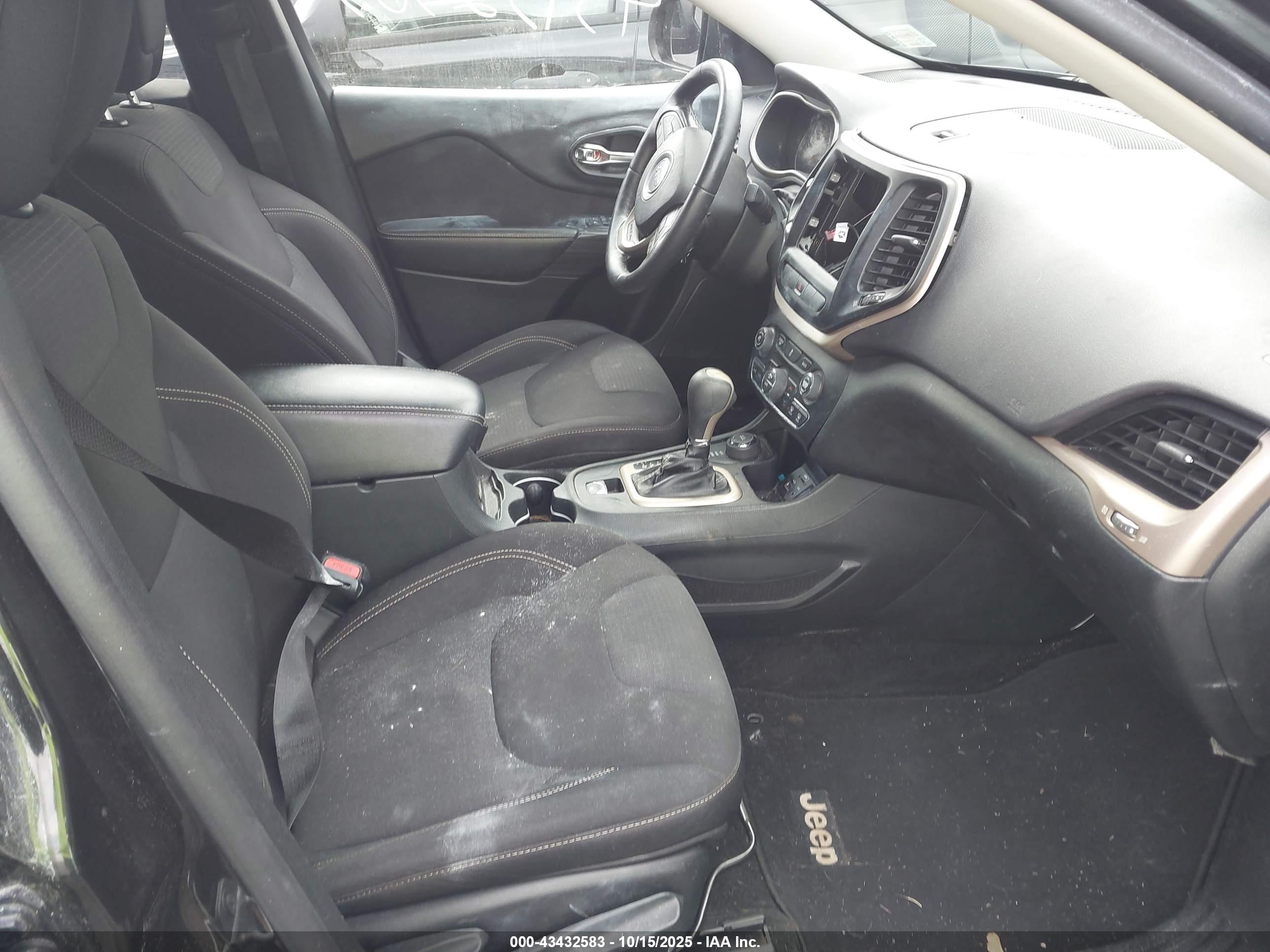 JEEP CHEROKEE image 5