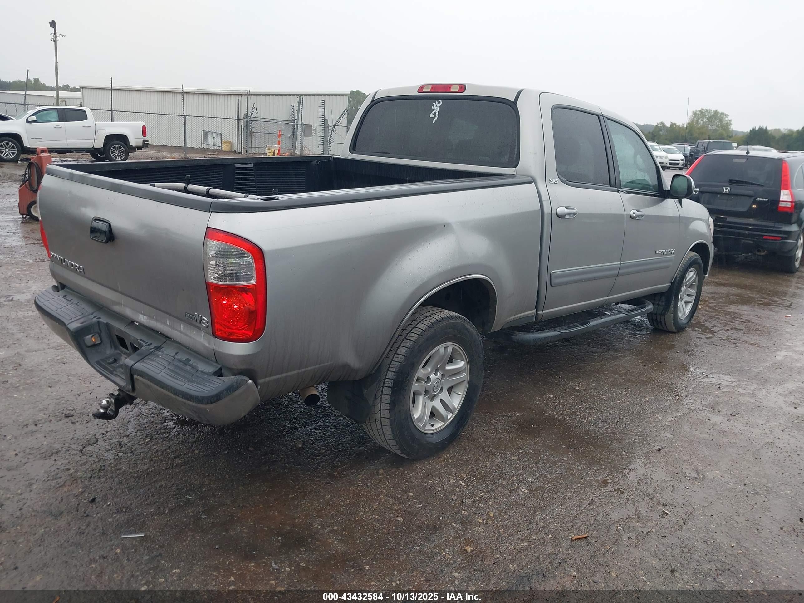 TOYOTA TUNDRA image 4