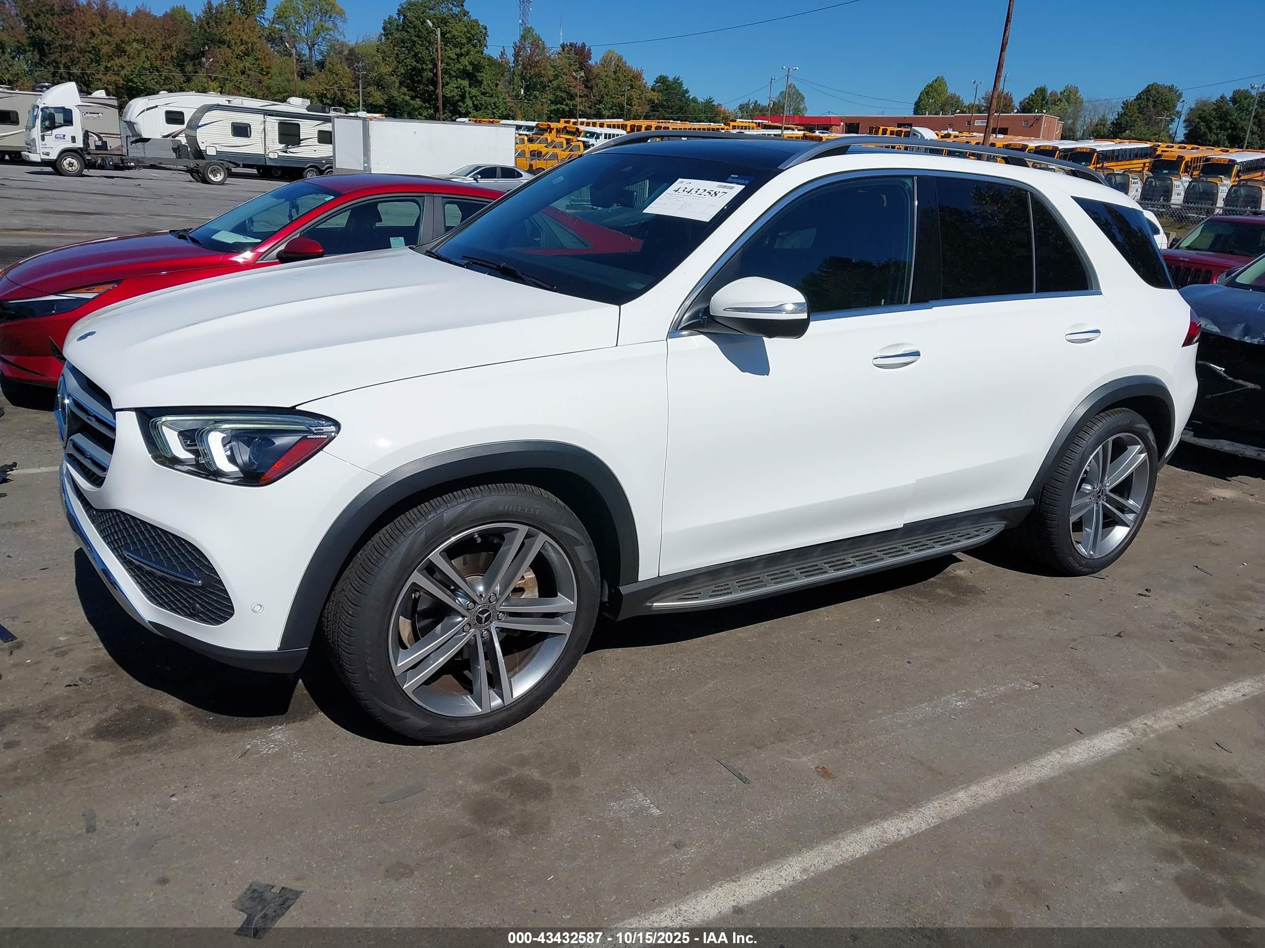 MERCEDES-BENZ GLE image 2