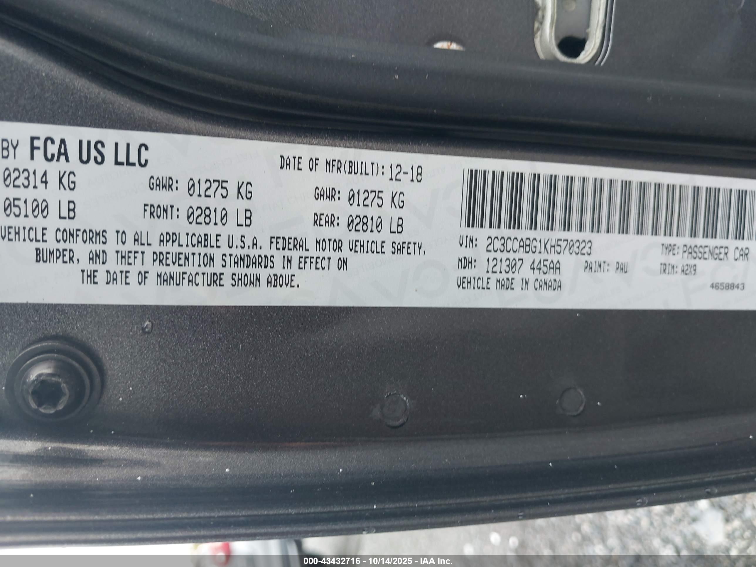 CHRYSLER 300 image 9