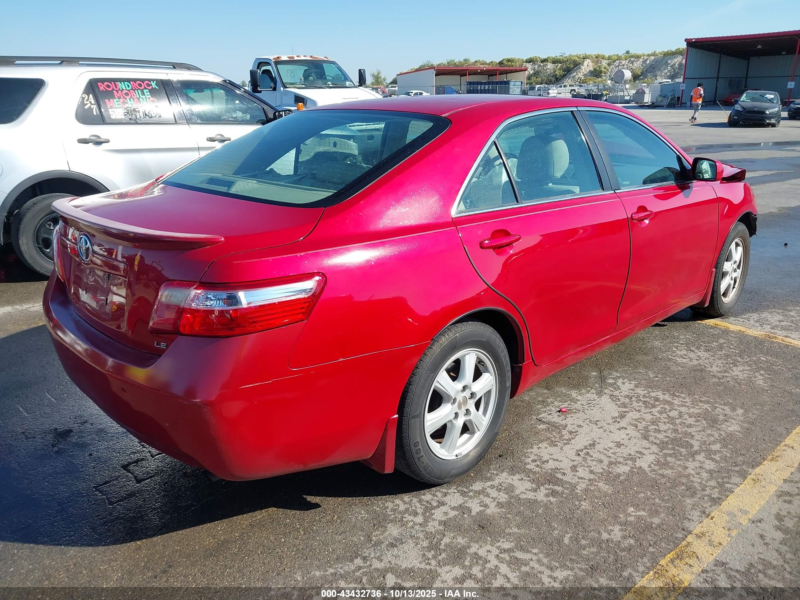 TOYOTA CAMRY image 4
