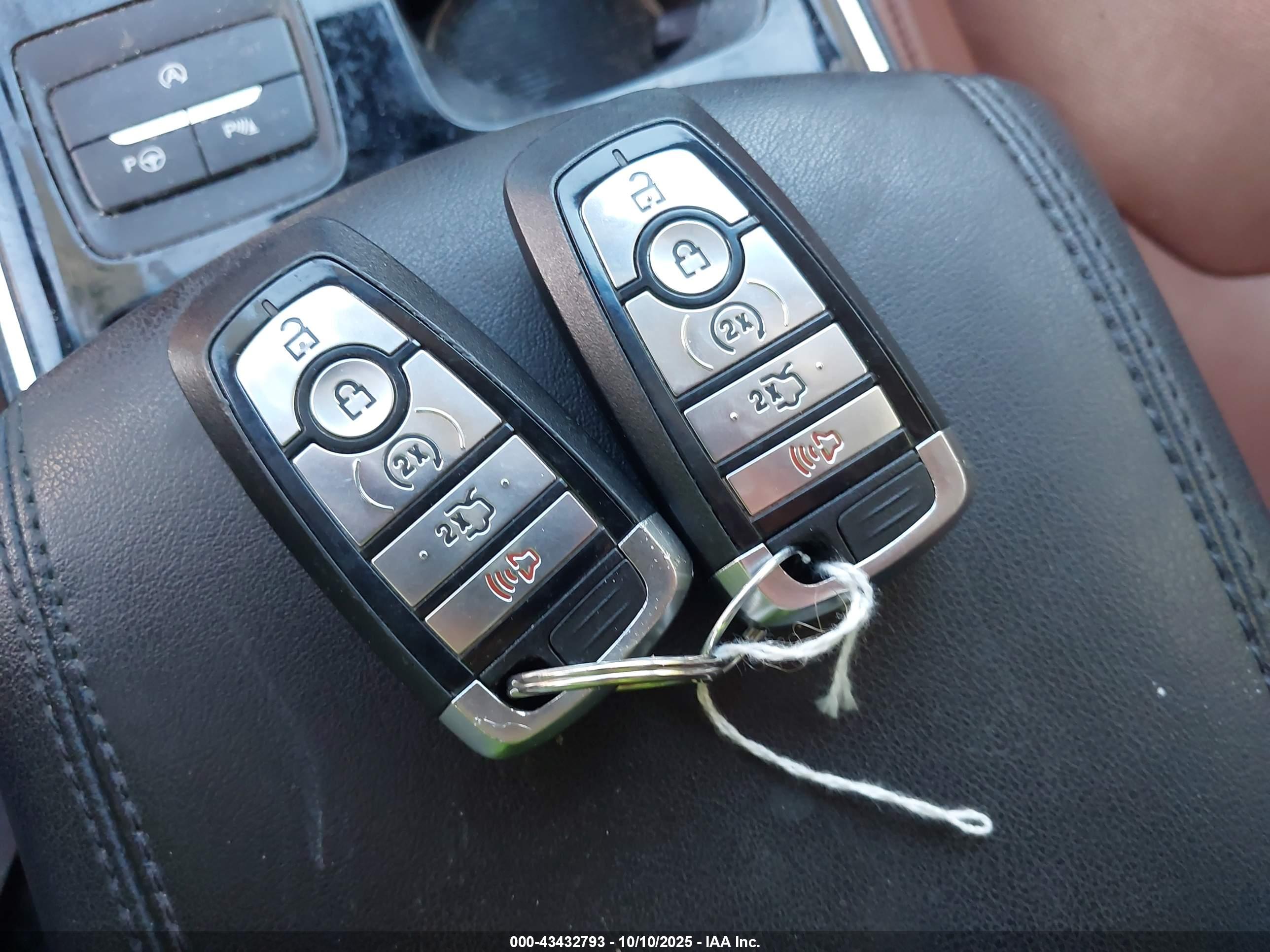 FORD EDGE image 11