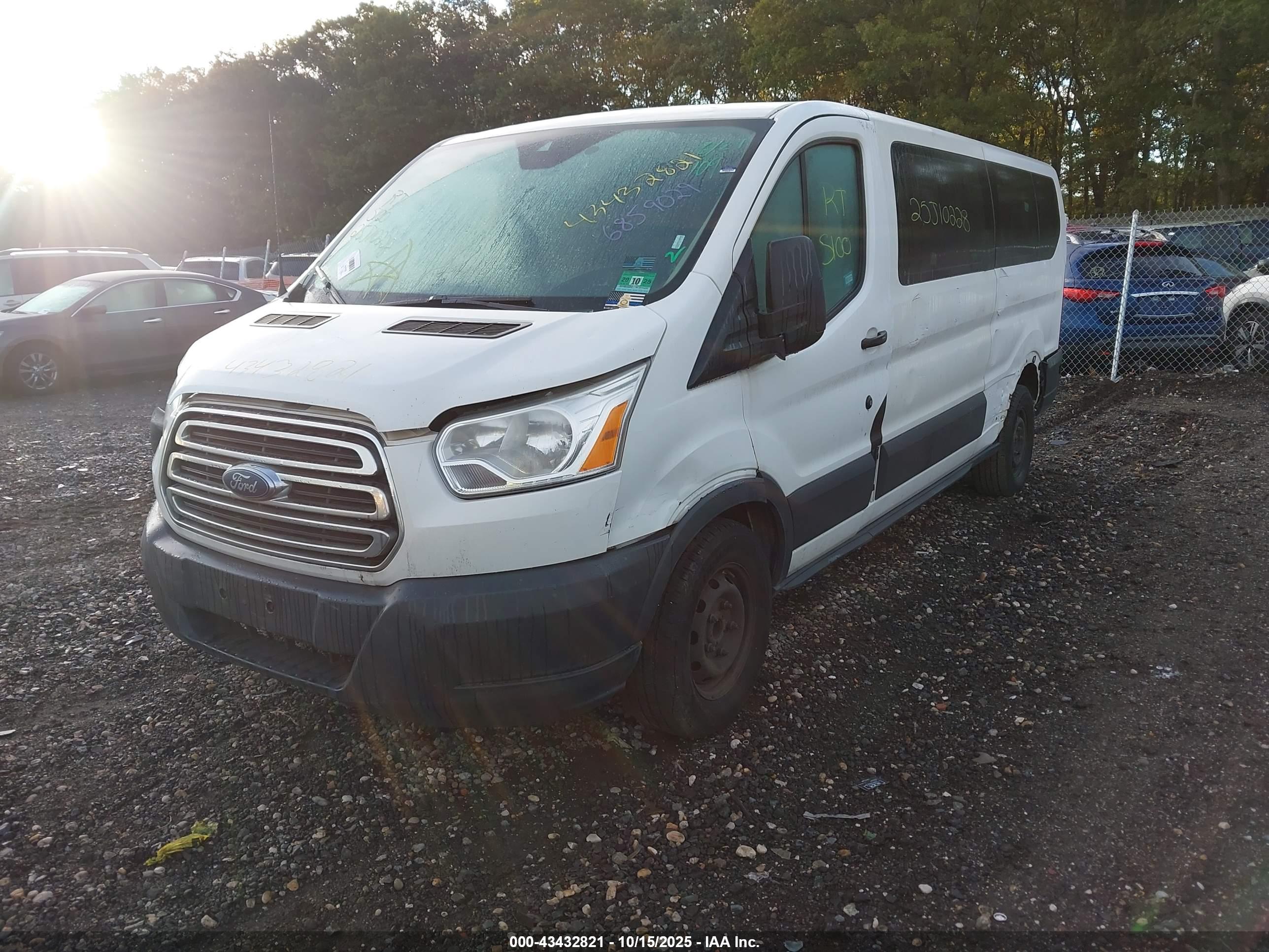 FORD TRANSIT-350 image 2