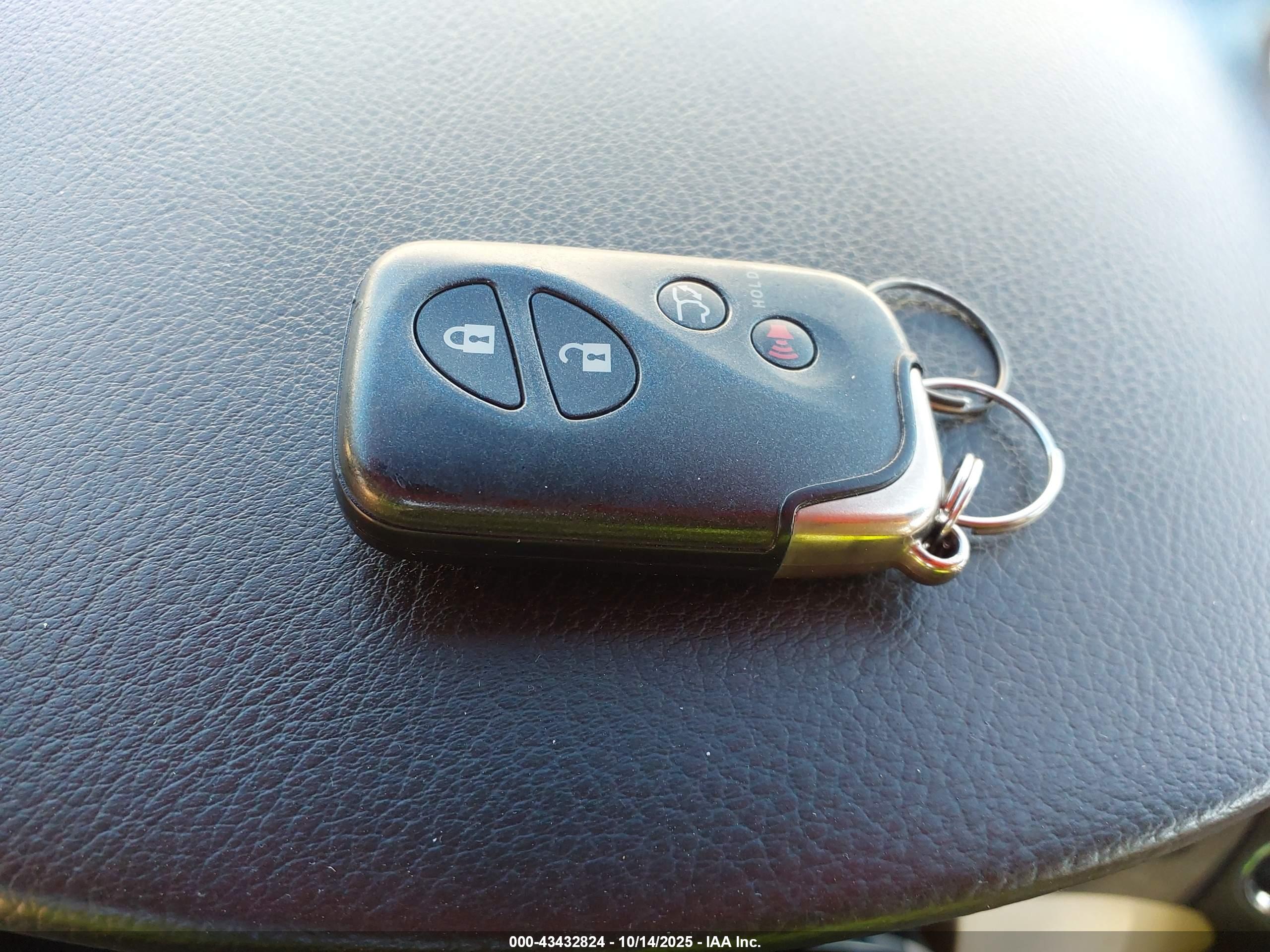 LEXUS RX image 11