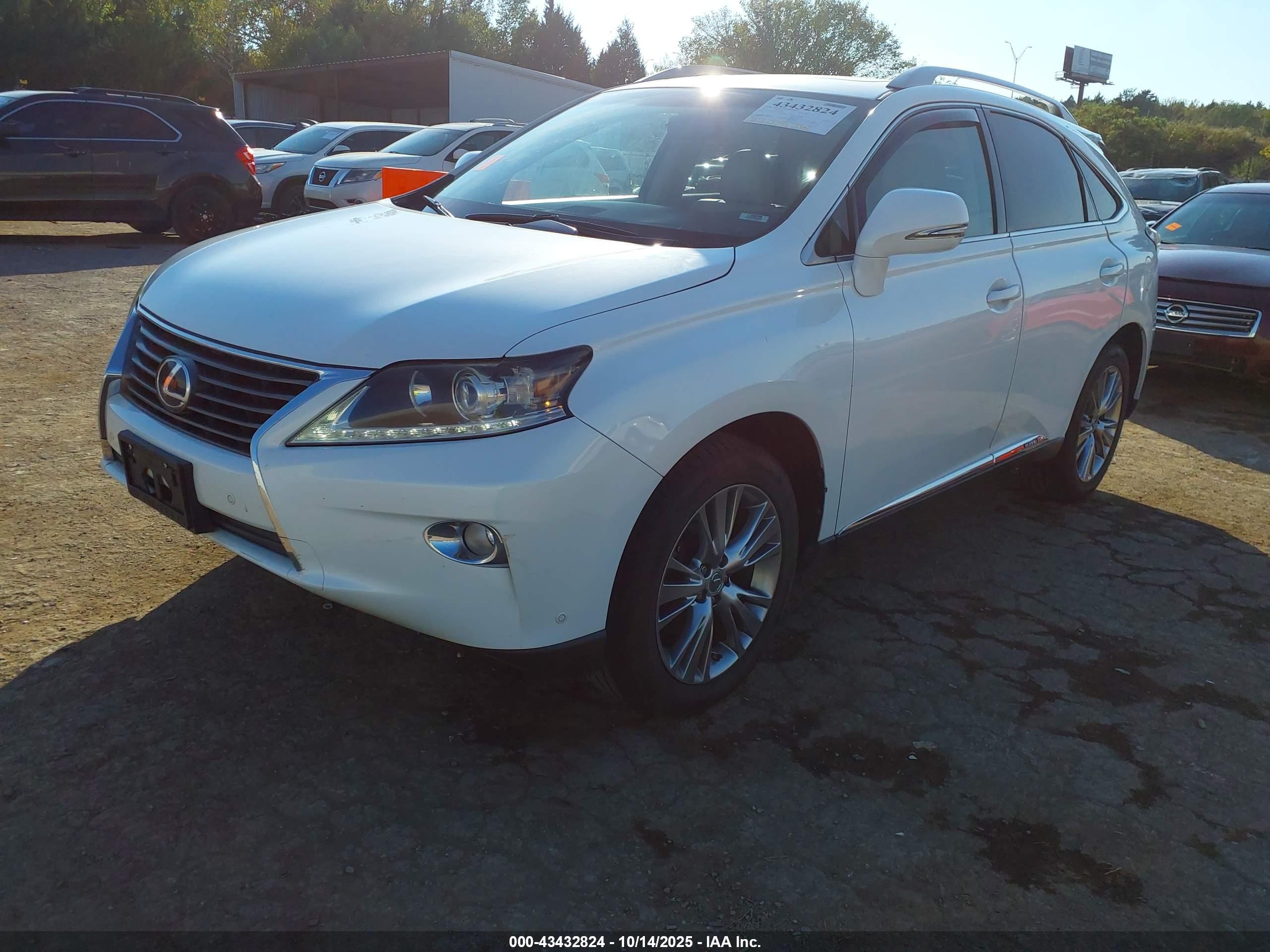 LEXUS RX image 2