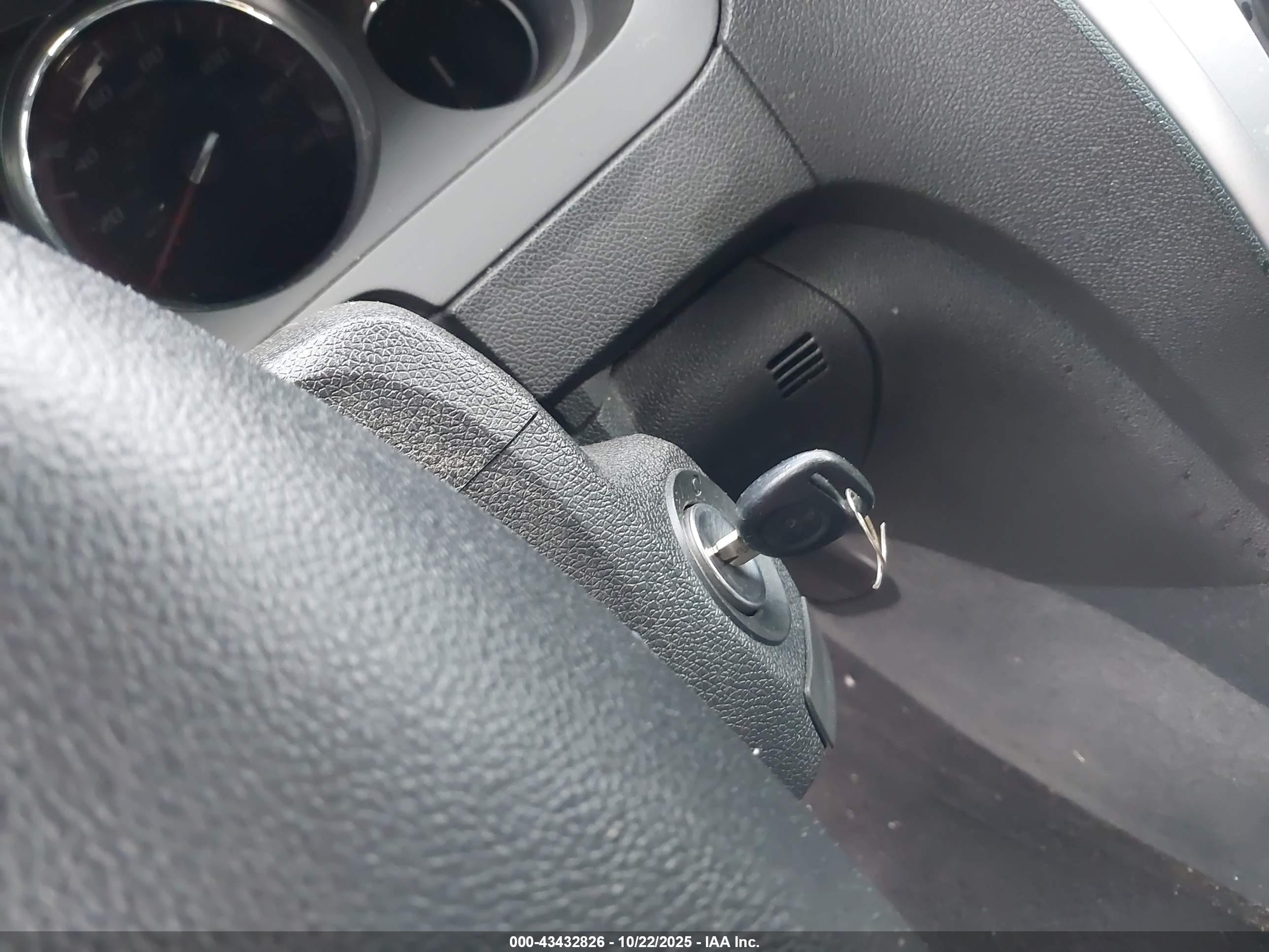 GMC ACADIA image 11