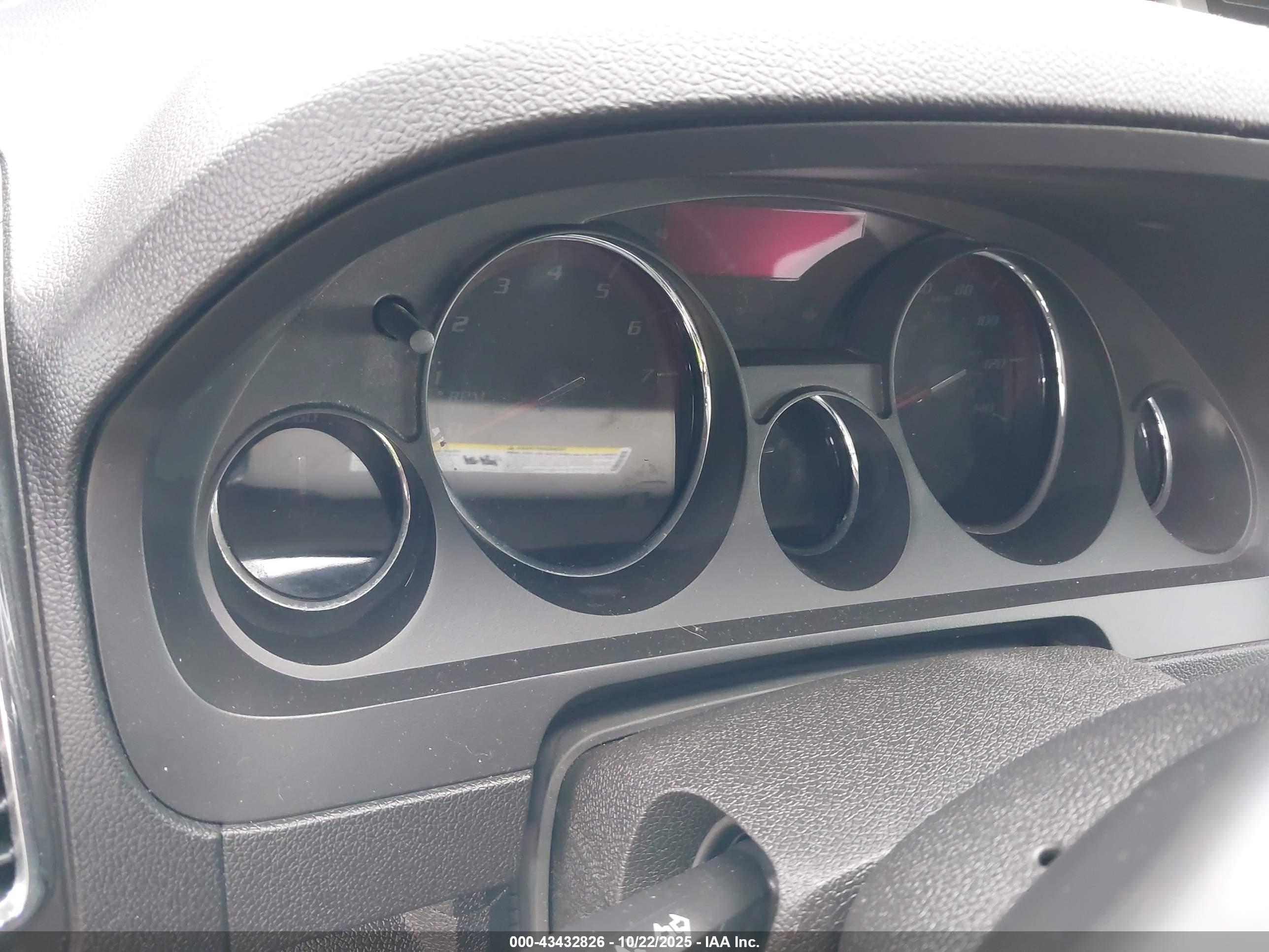 GMC ACADIA image 7