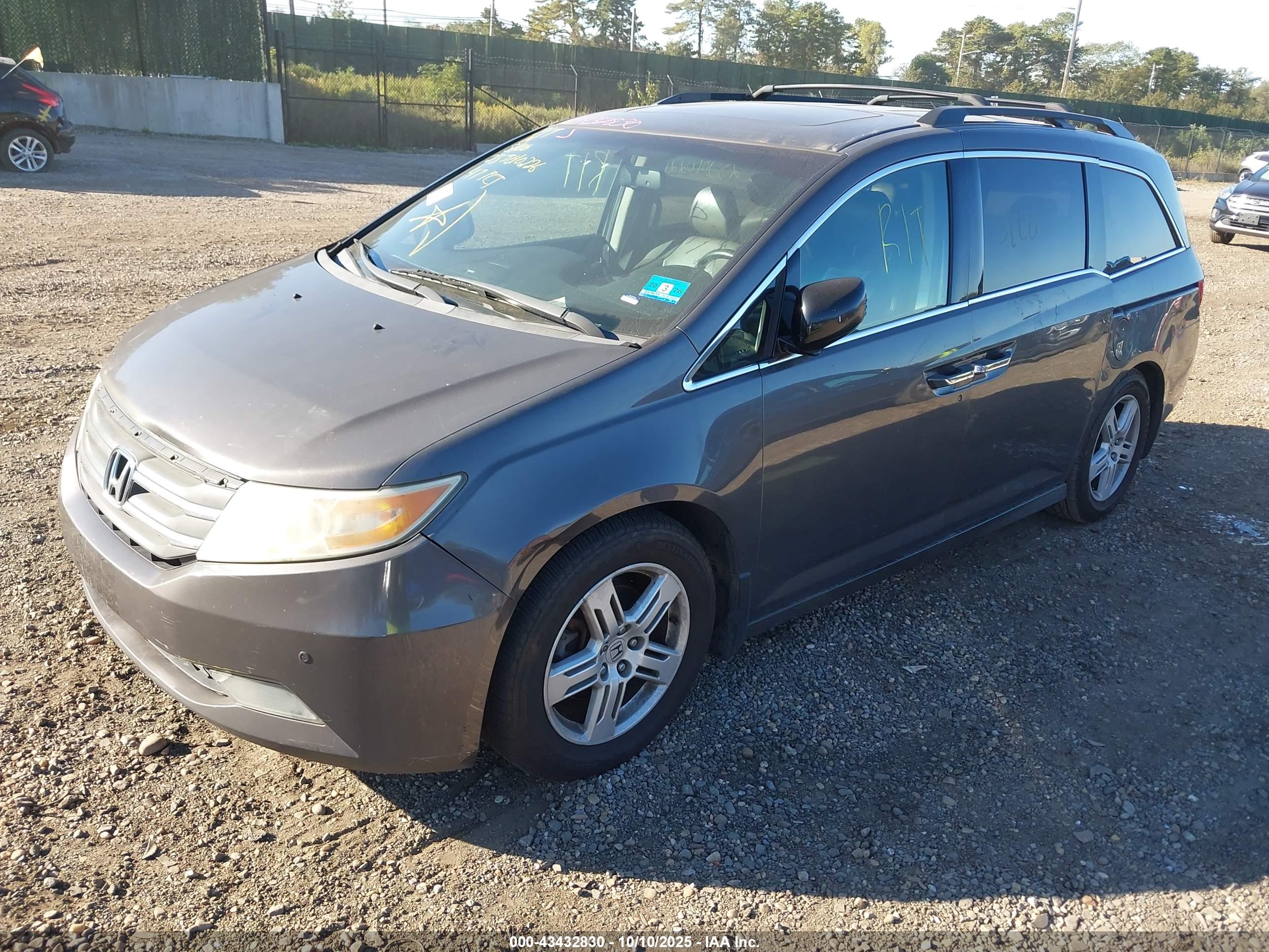 HONDA ODYSSEY image 2