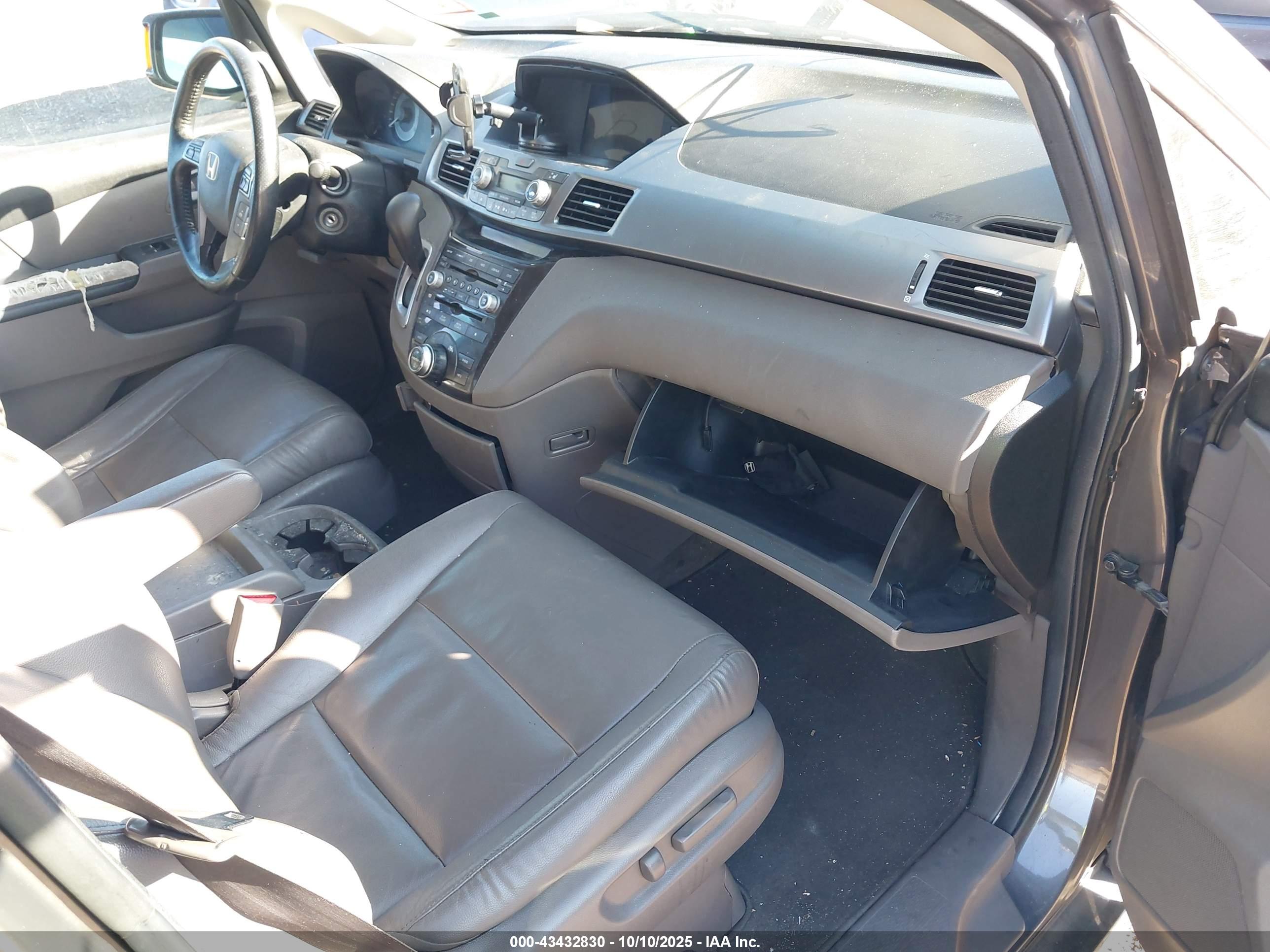 HONDA ODYSSEY image 5