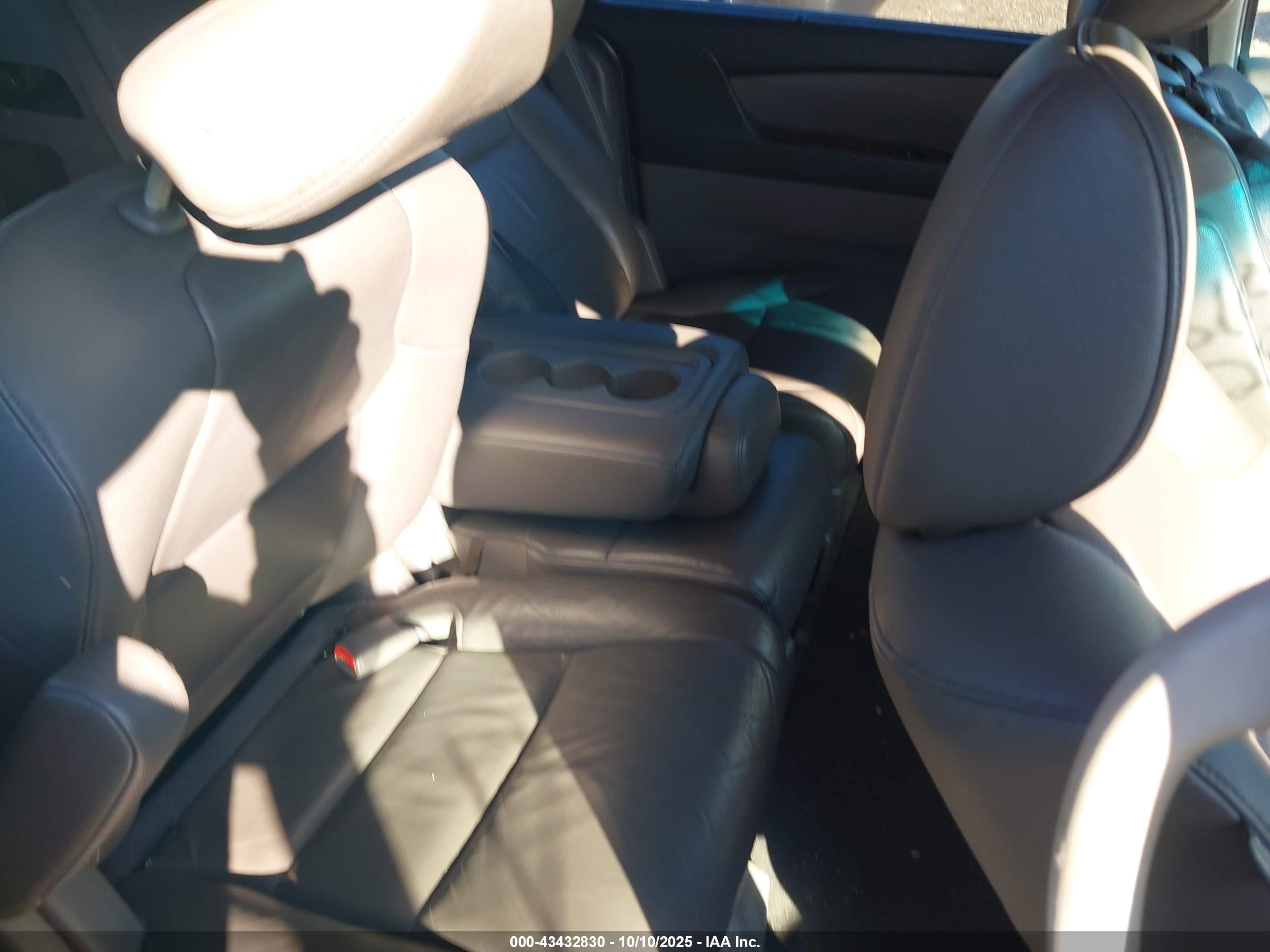 HONDA ODYSSEY image 8