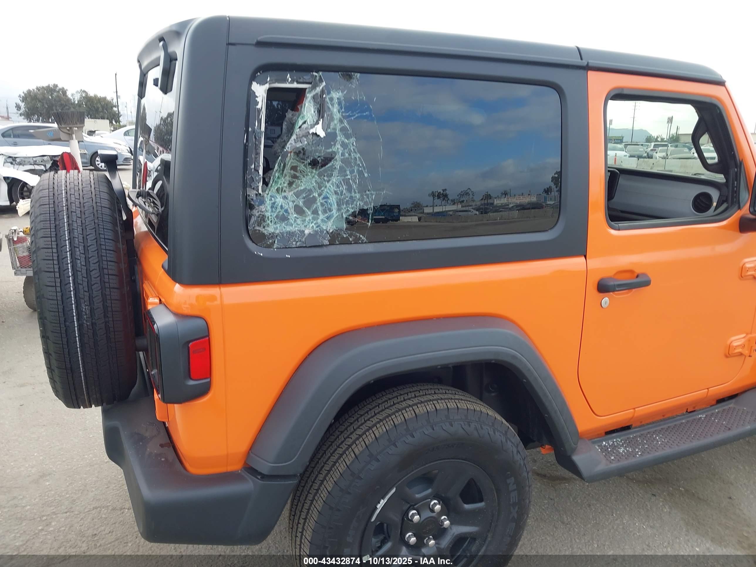 JEEP WRANGLER image 6