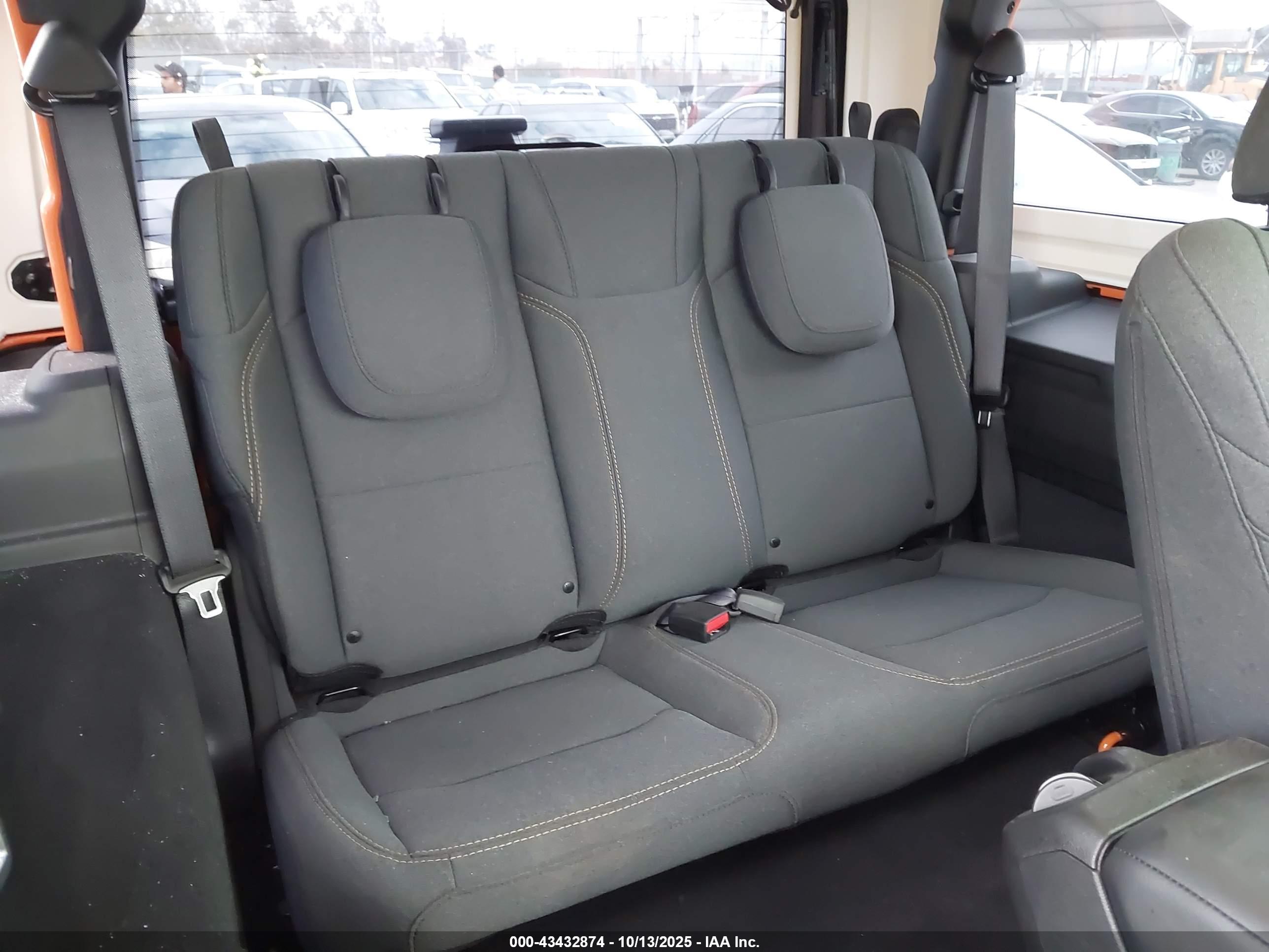 JEEP WRANGLER image 8