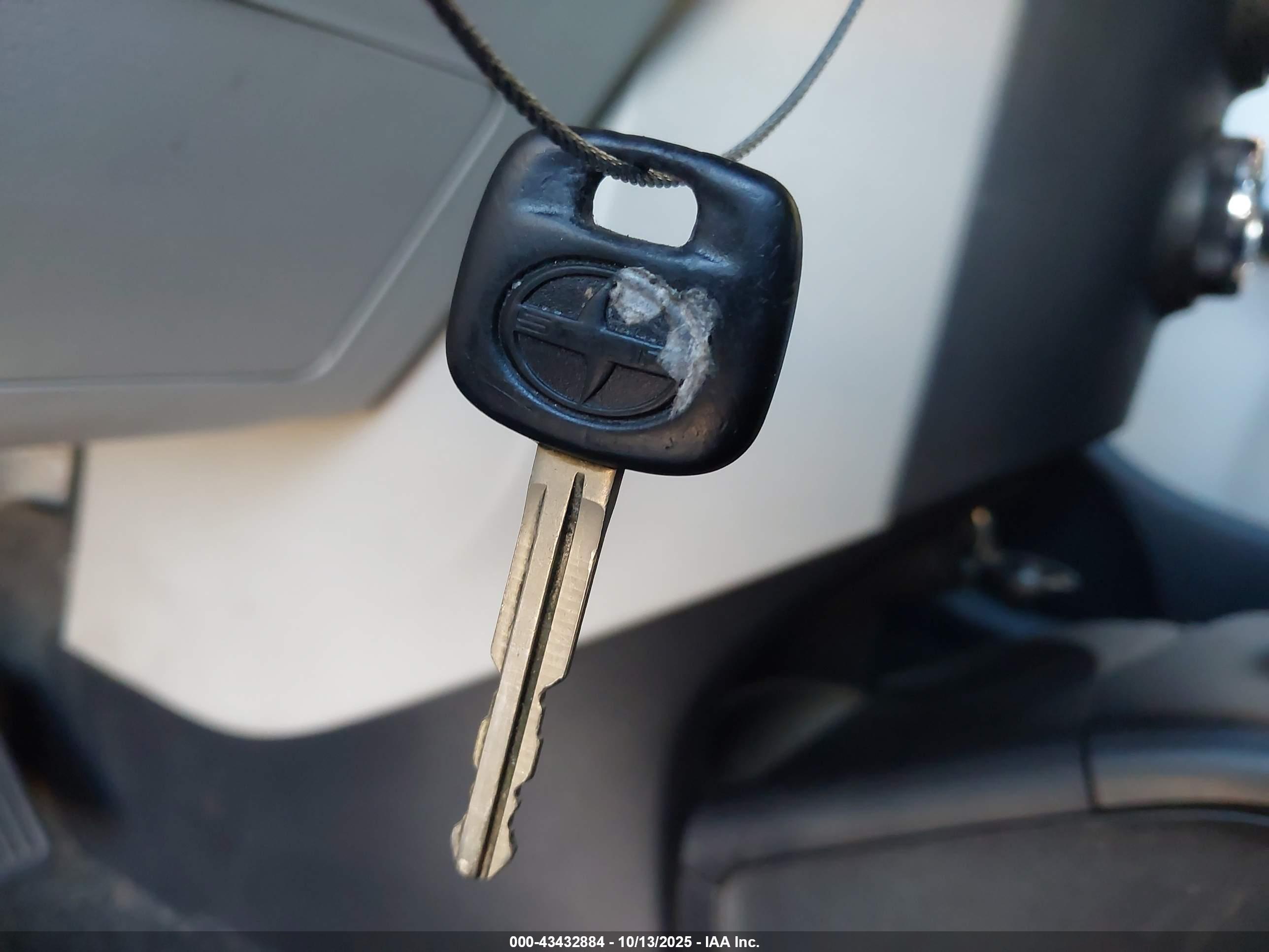 SCION IQ image 11