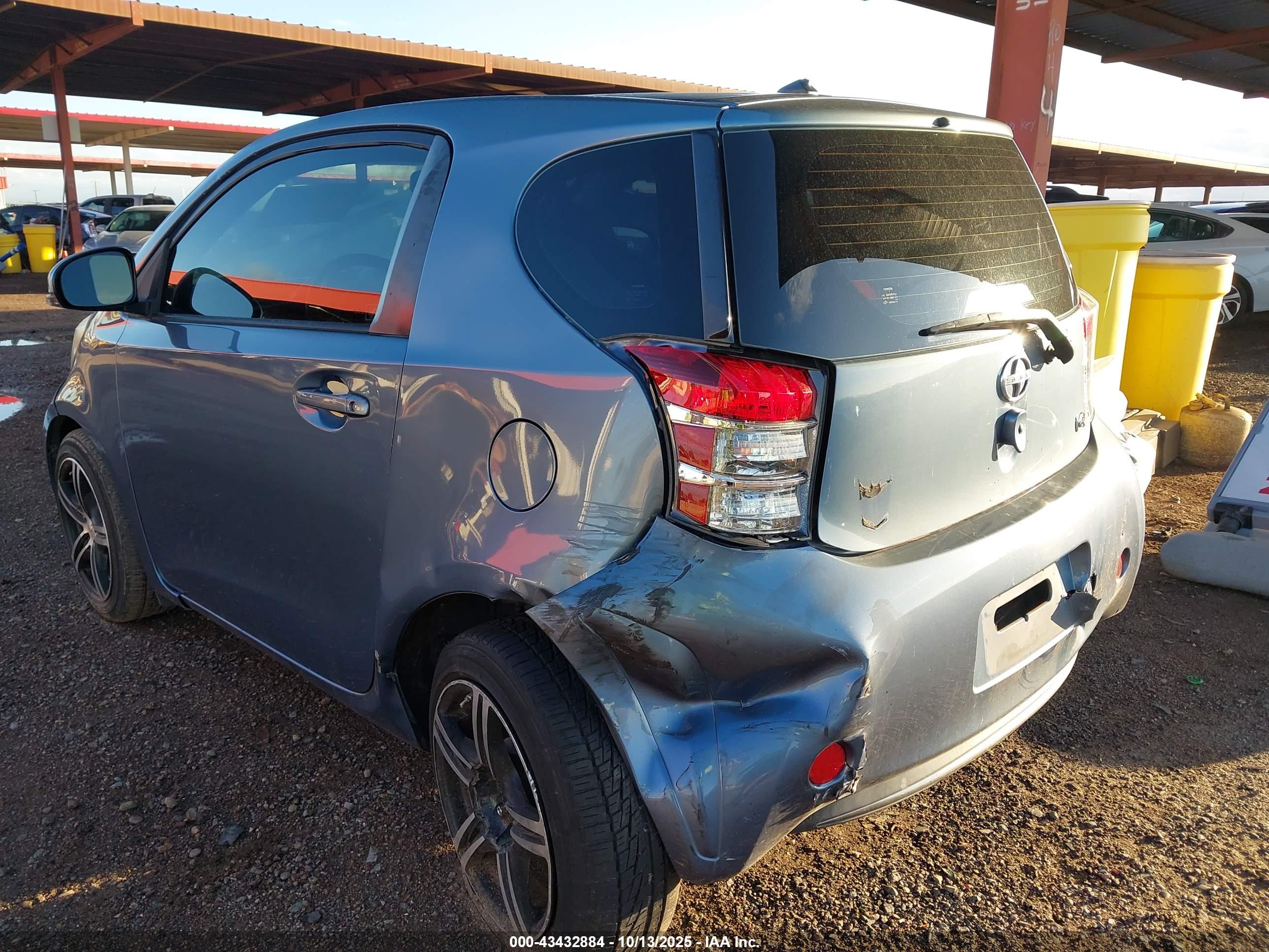 SCION IQ image 3
