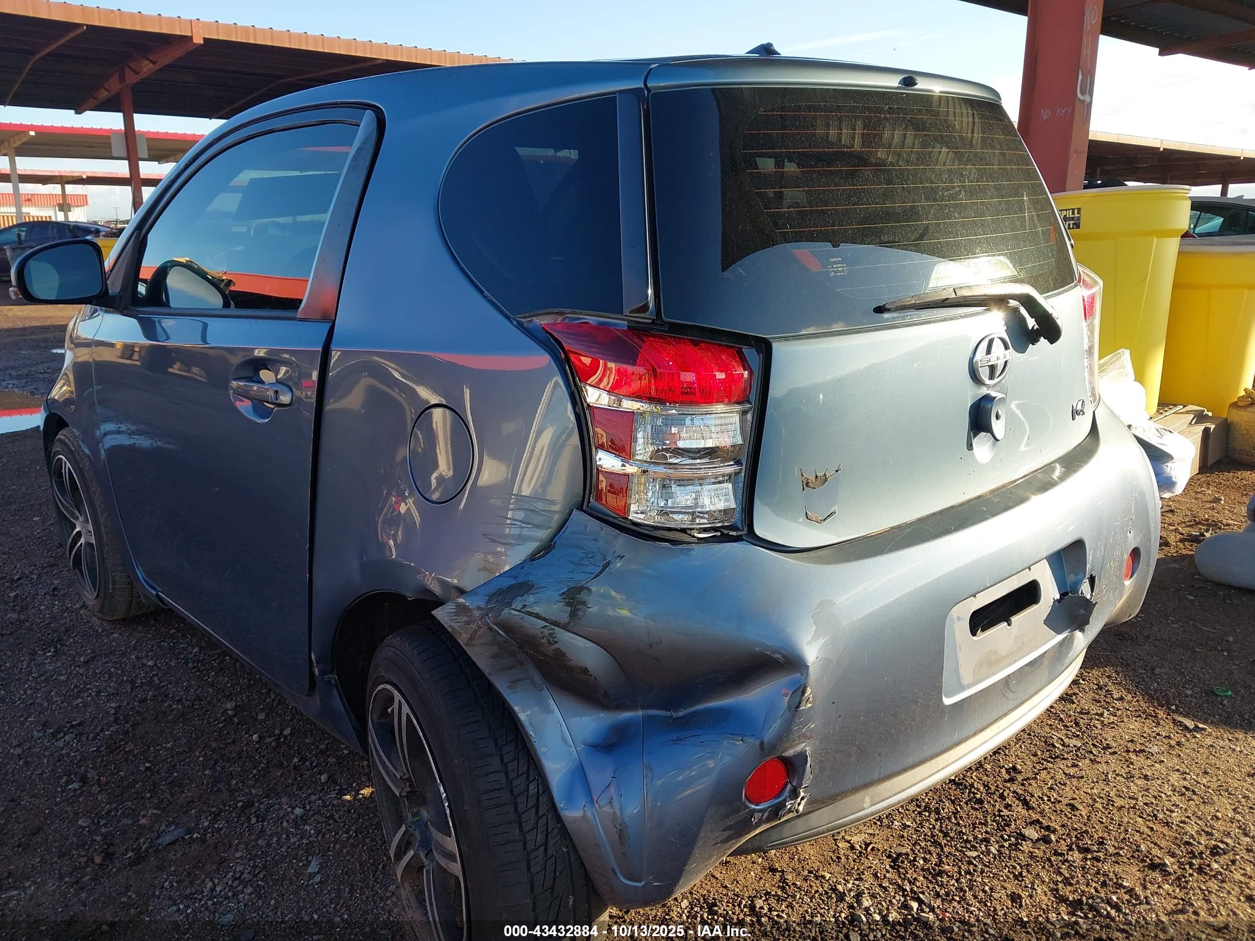 SCION IQ image 6