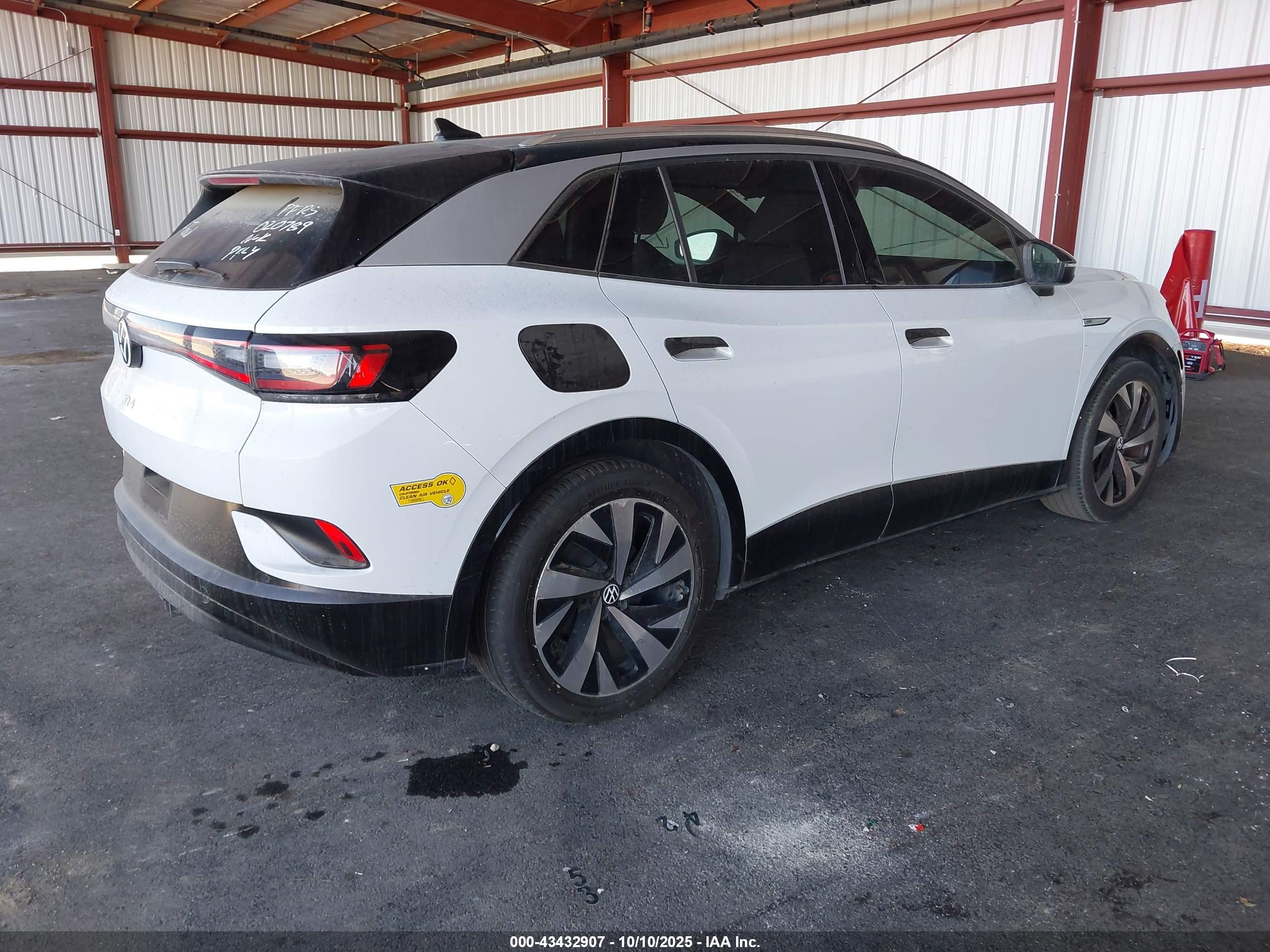 VOLKSWAGEN ID.4 image 4
