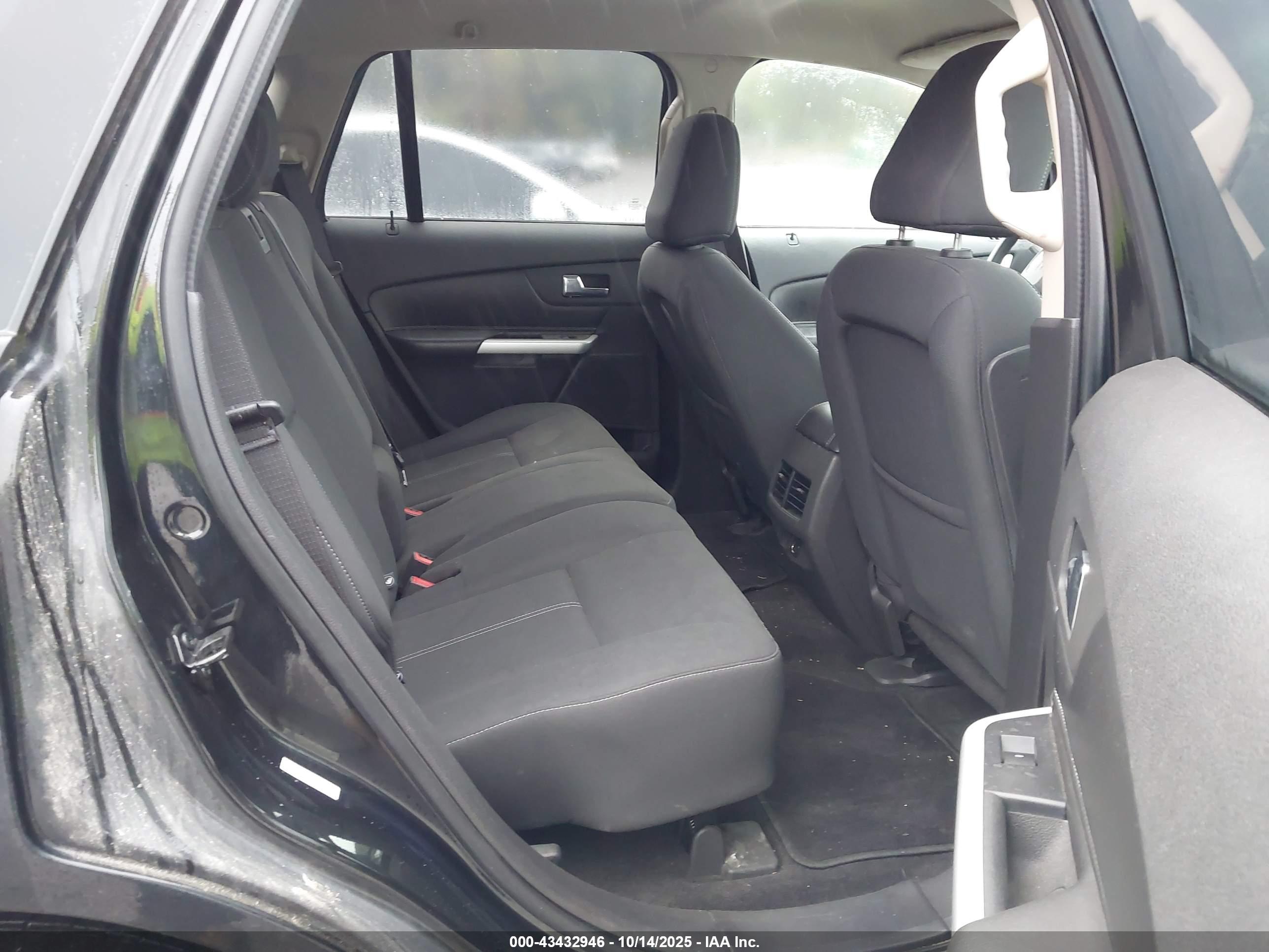 FORD EDGE image 8