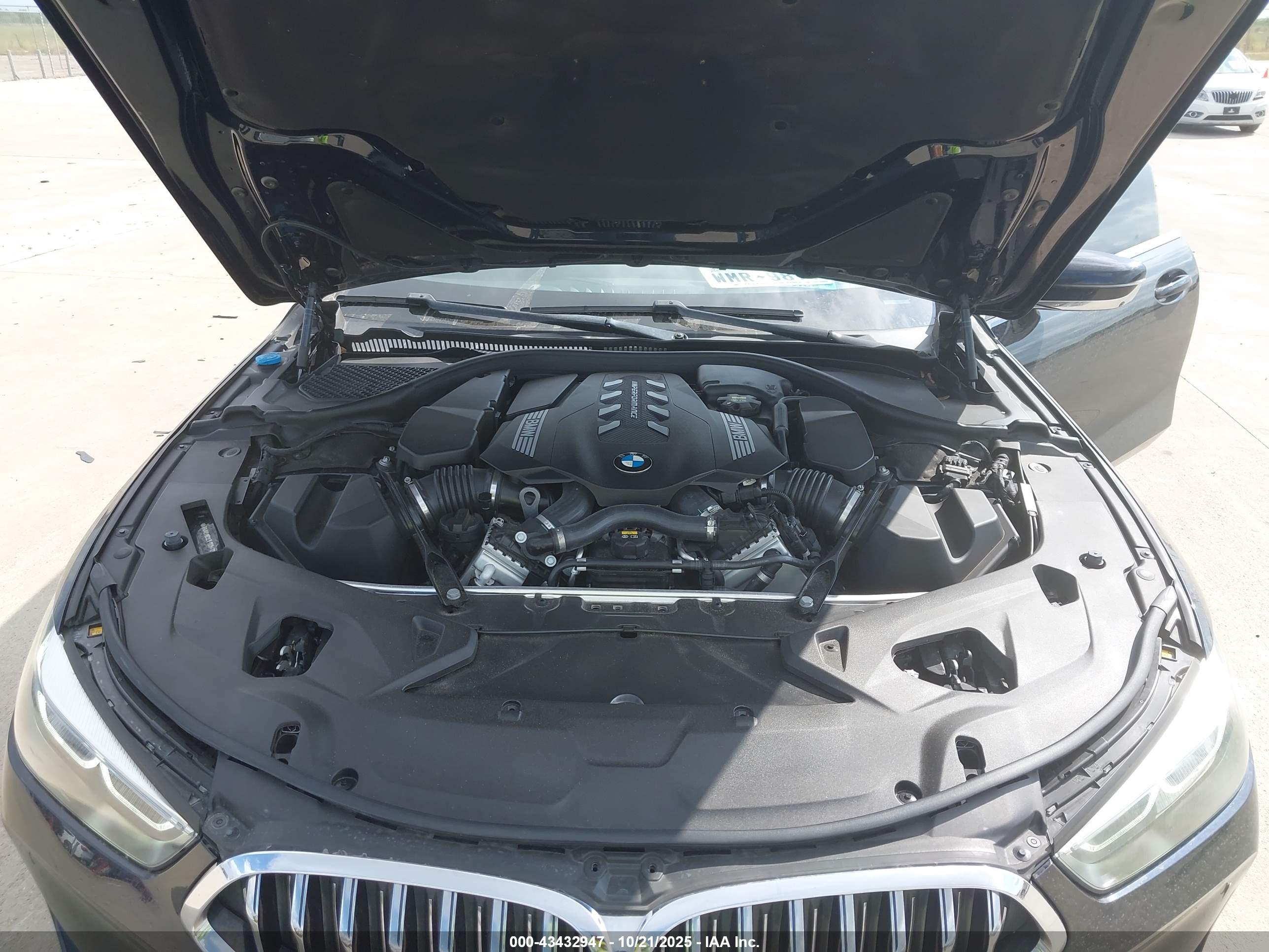 BMW M850I image 10