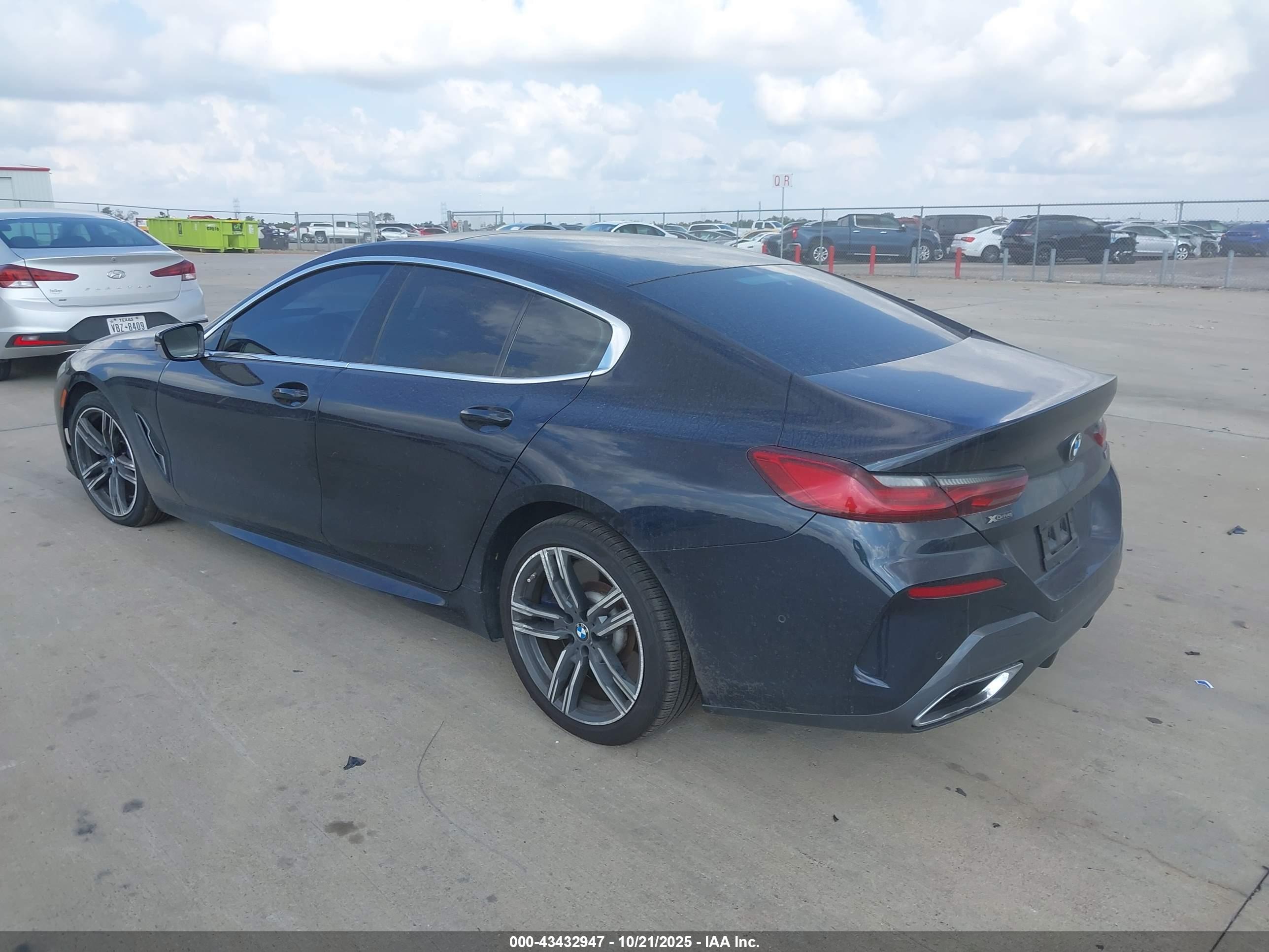BMW M850I image 3