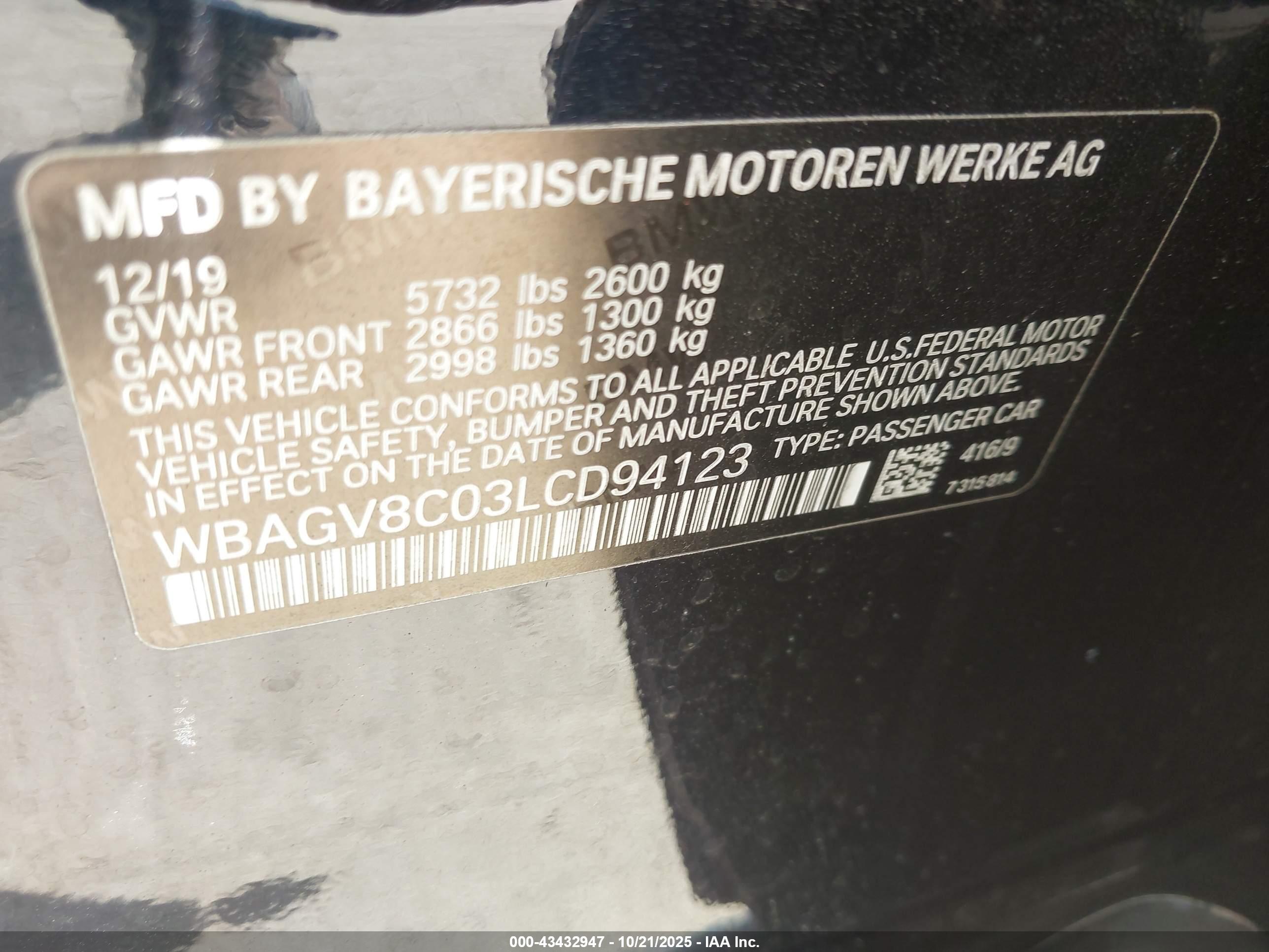 BMW M850I image 9