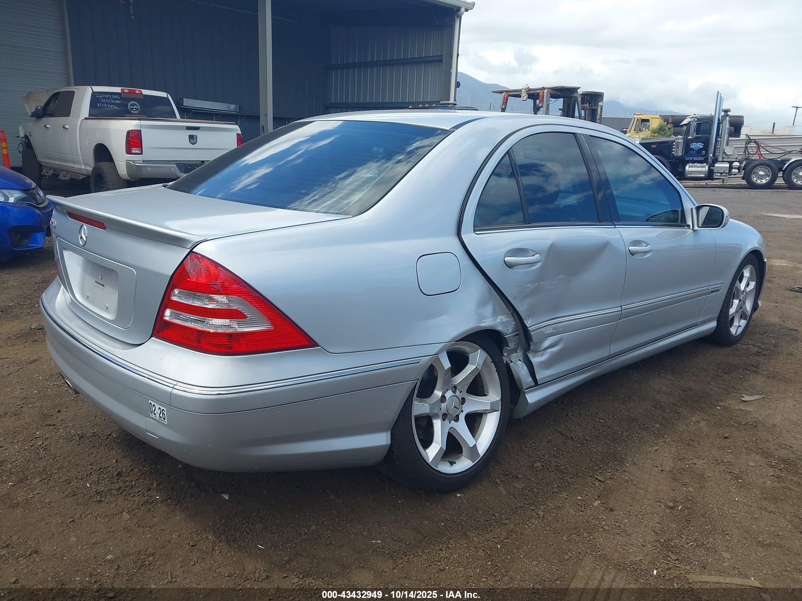 MERCEDES-BENZ C image 6