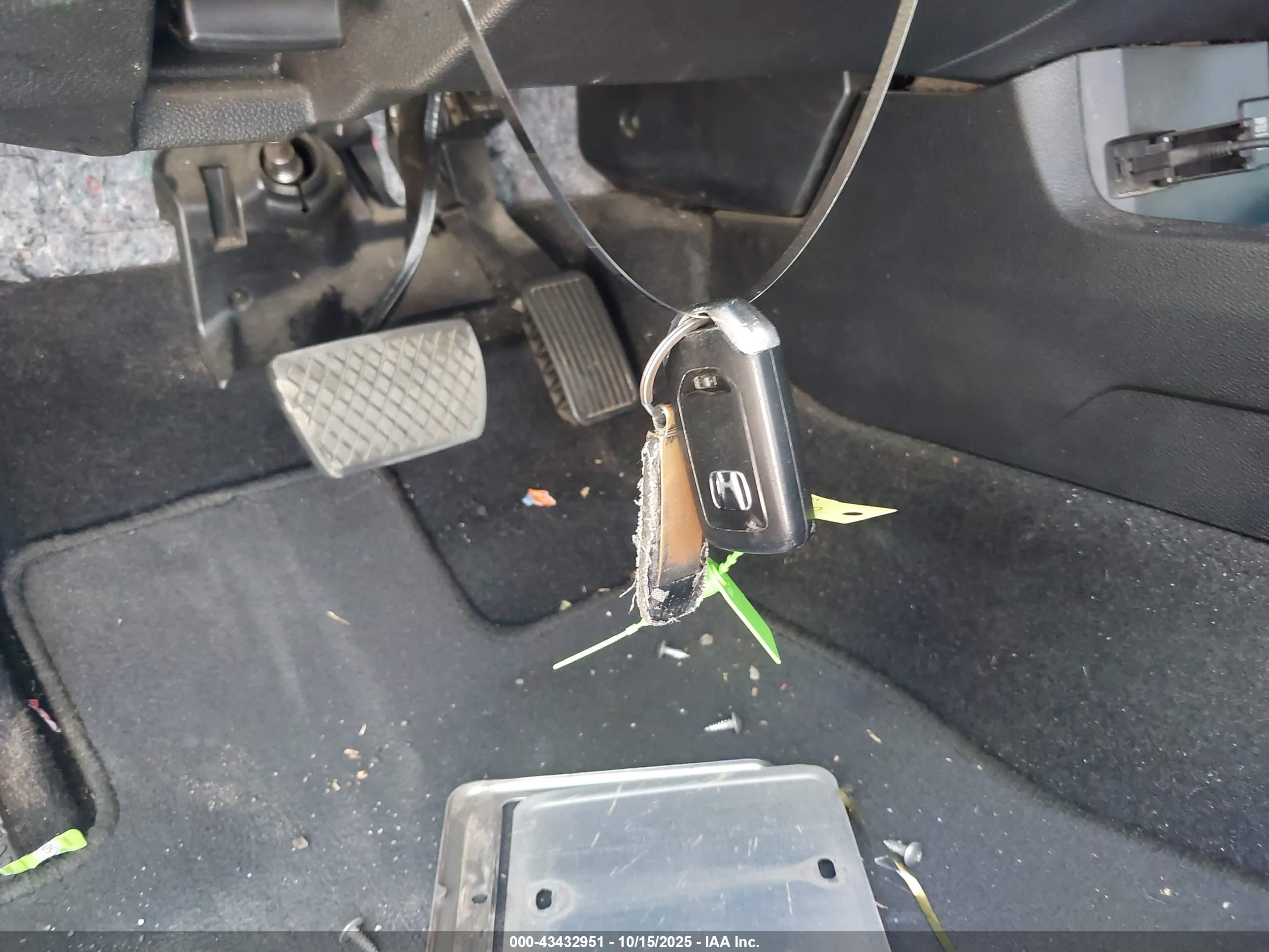 HONDA CIVIC image 11