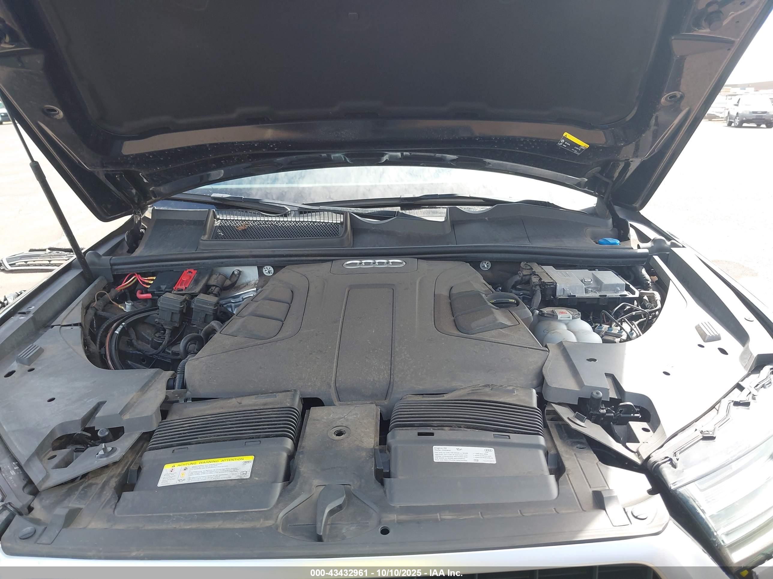 AUDI Q7 image 10
