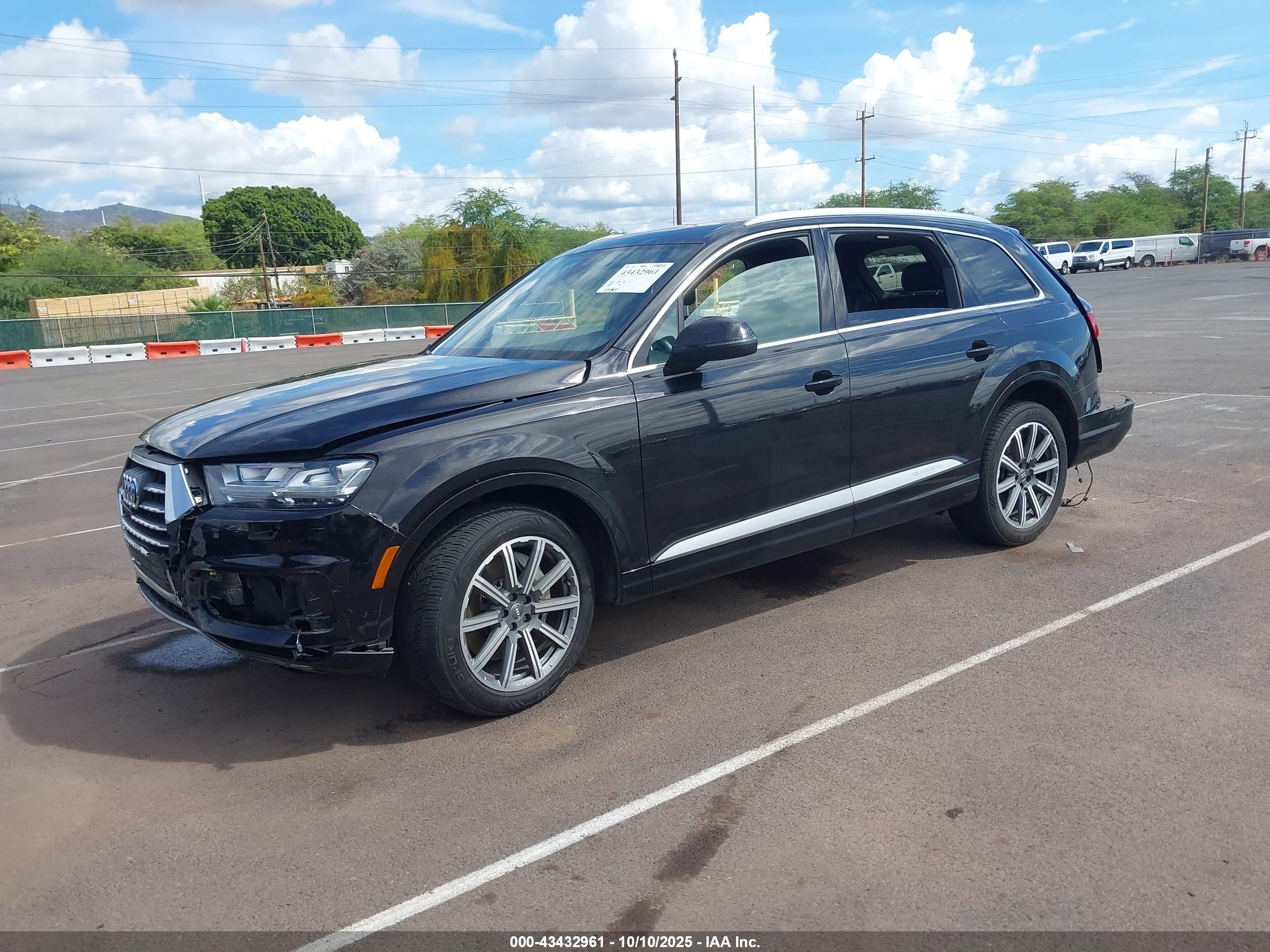 AUDI Q7 image 2