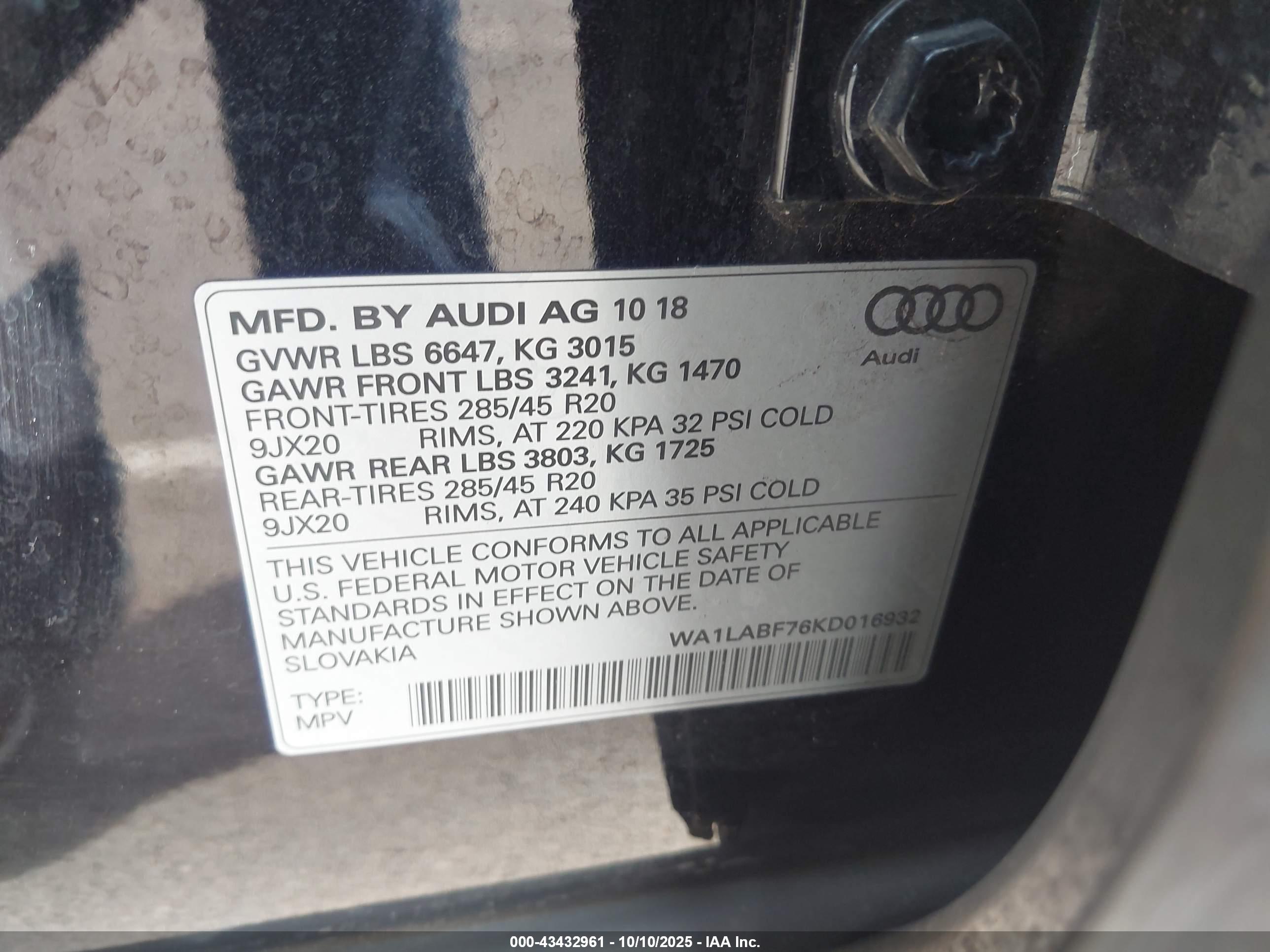 AUDI Q7 image 9