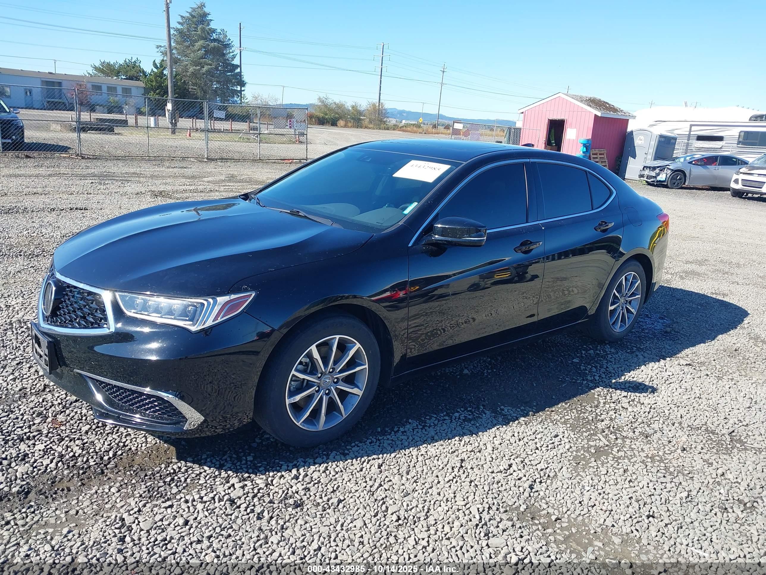 ACURA TLX image 2