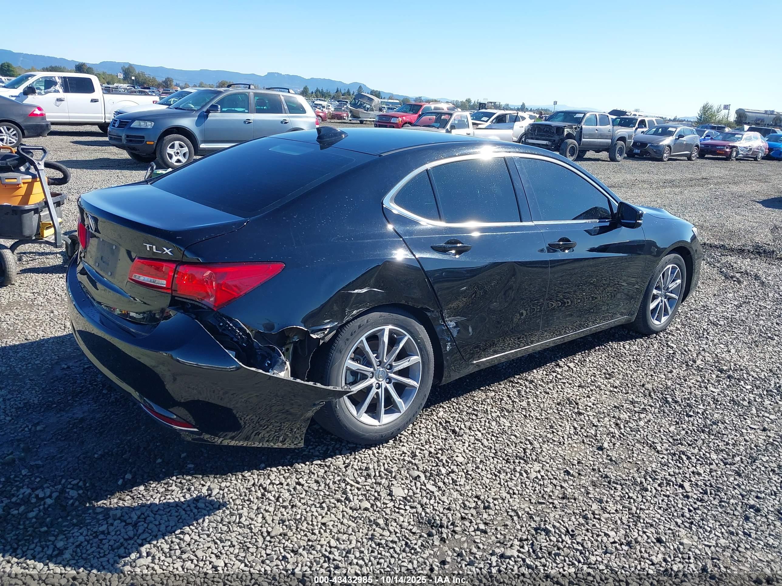 ACURA TLX image 4