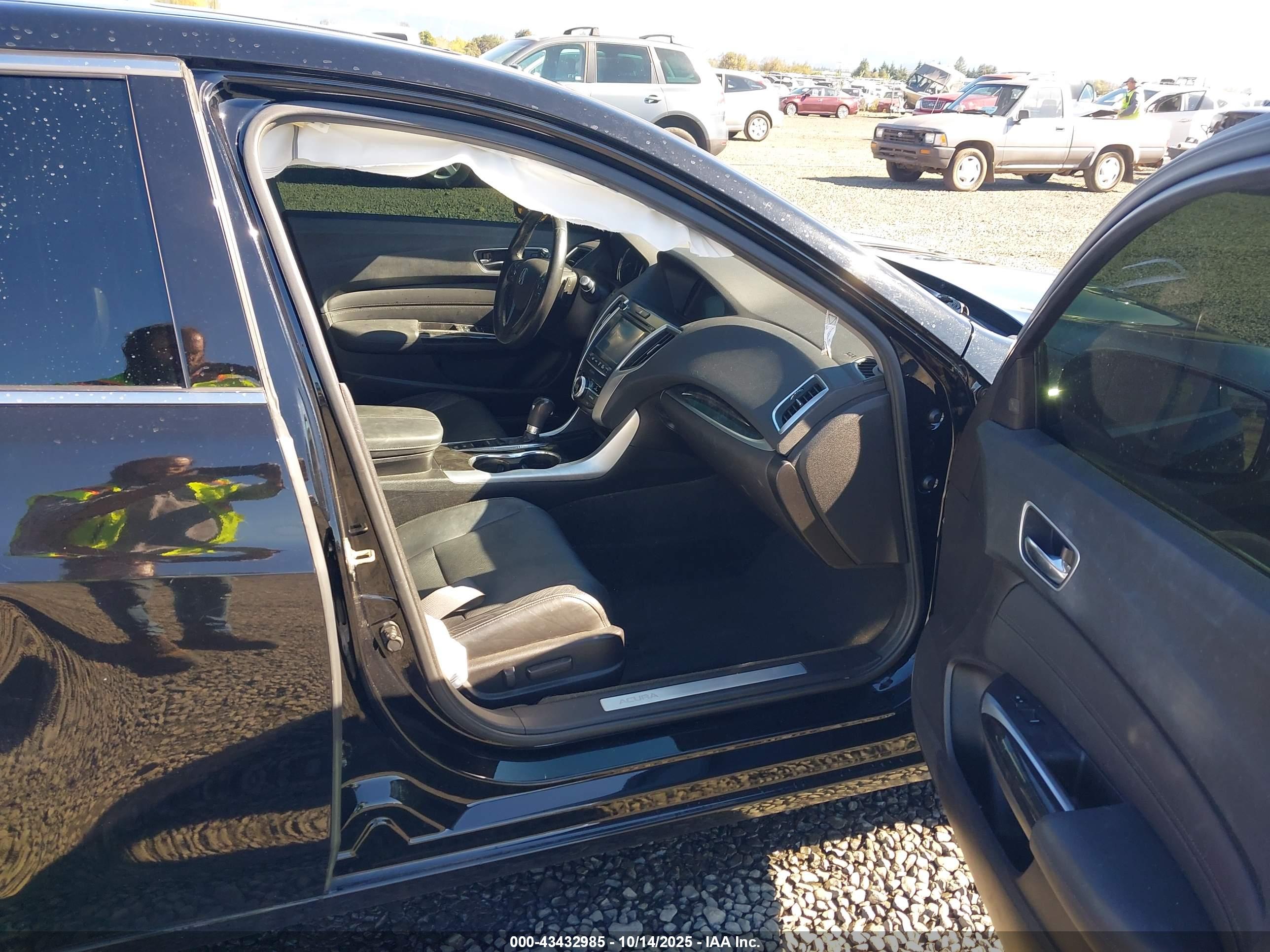 ACURA TLX image 5