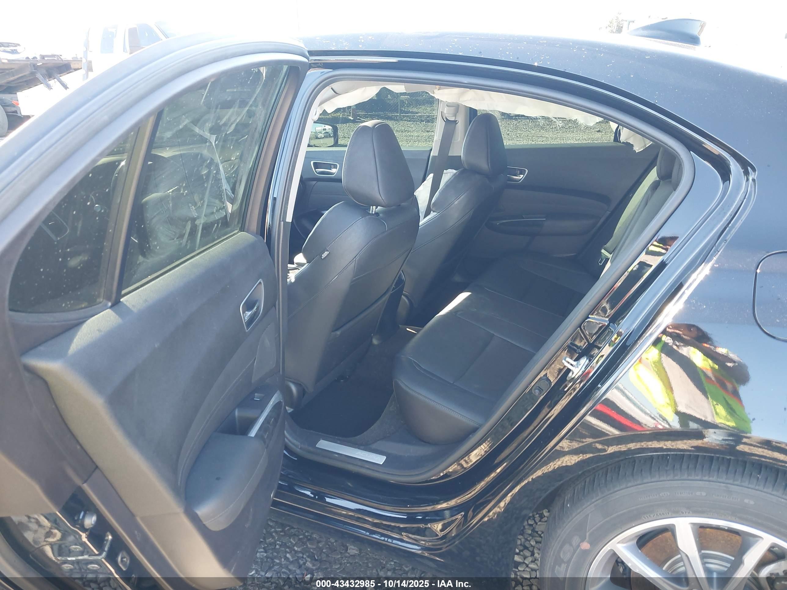ACURA TLX image 8