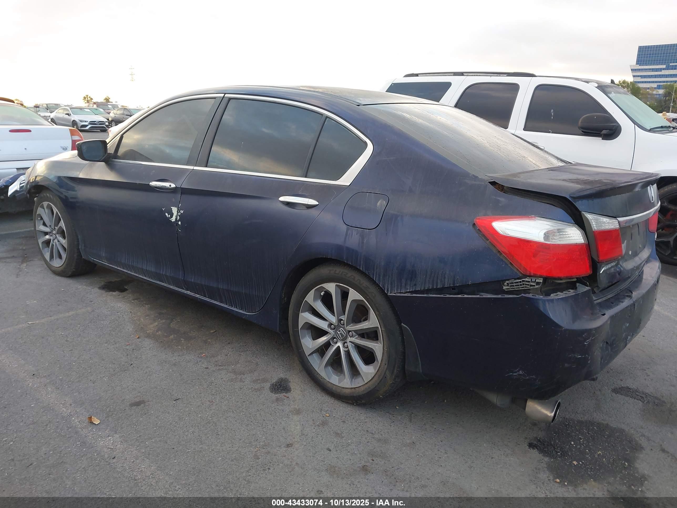 HONDA ACCORD image 3