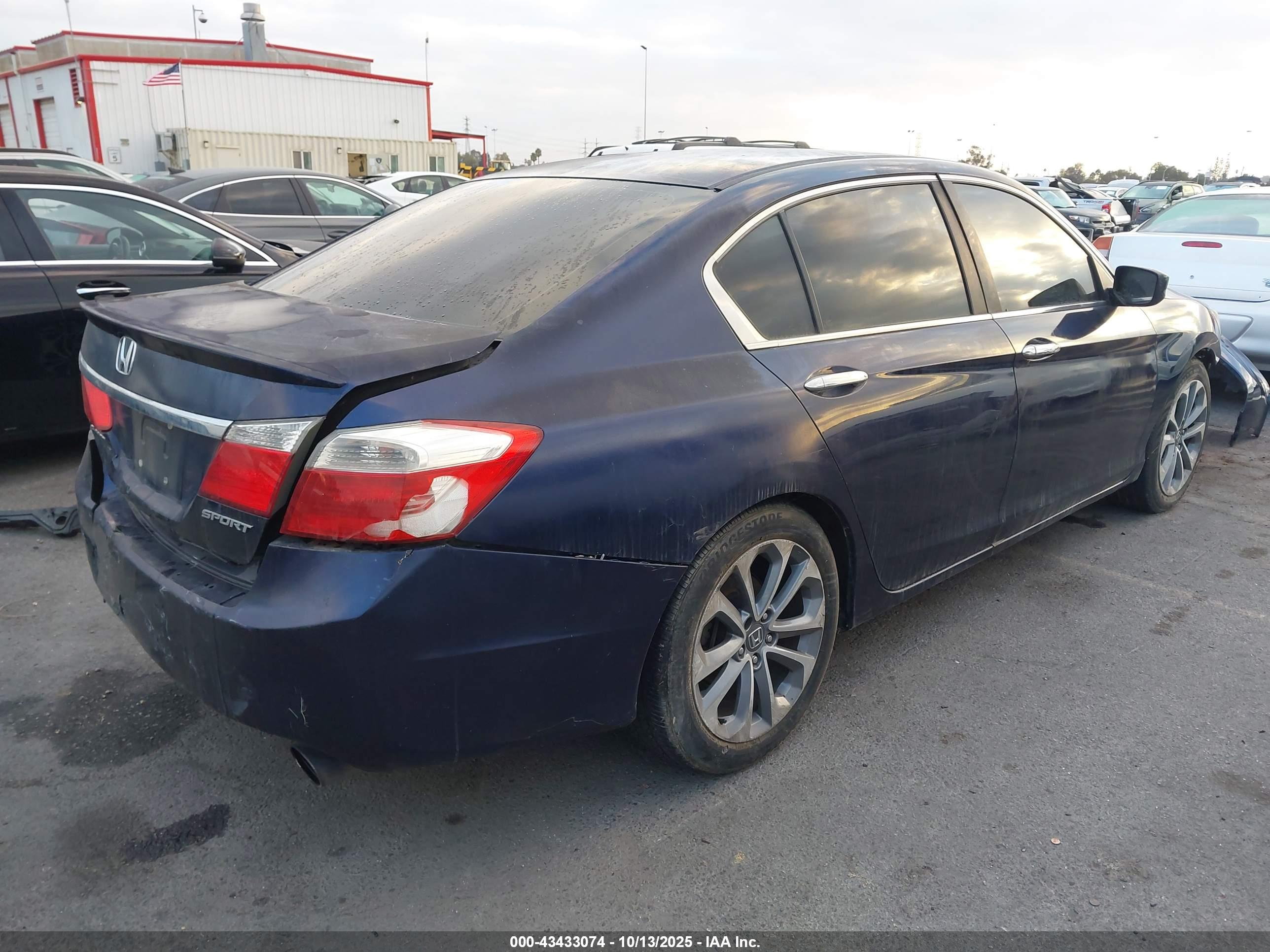 HONDA ACCORD image 4