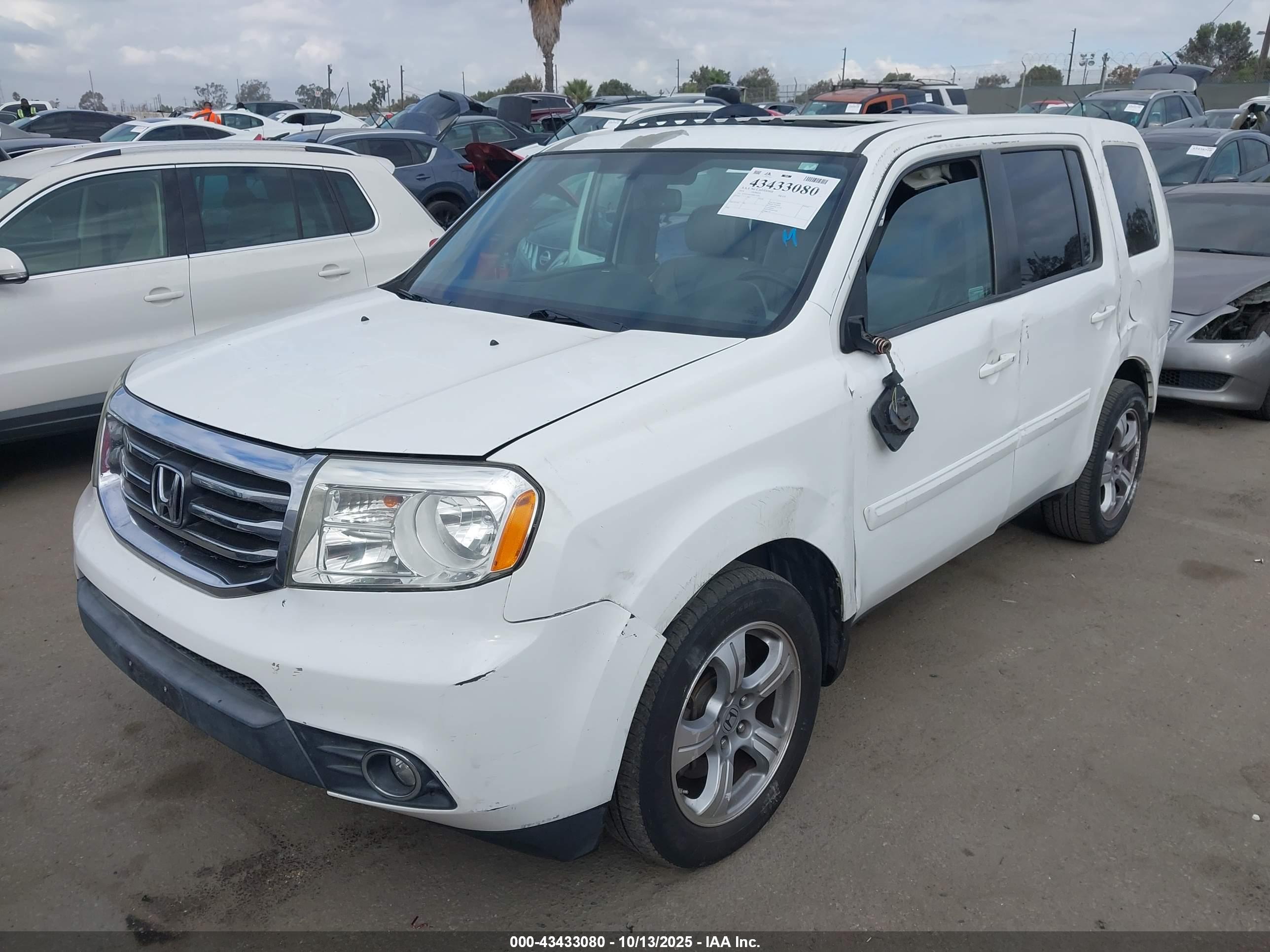 HONDA PILOT image 2
